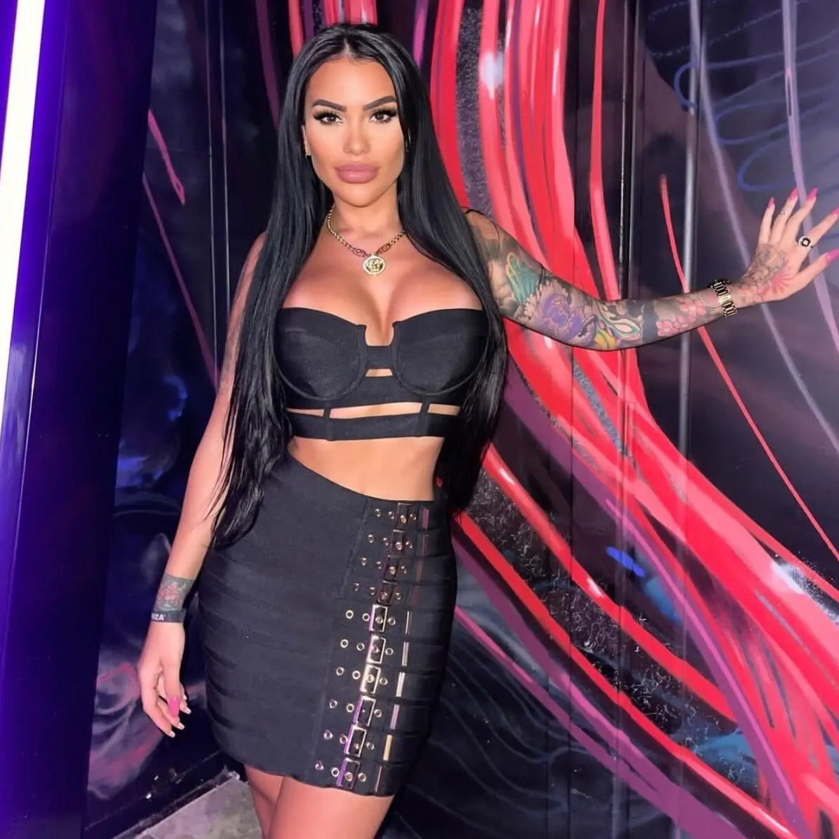 2023 New Summer Black White Women Sexy Bandage Tops Belt Pencil Skirts Set Nightclub Party Celebrate Women's Set Wholesale