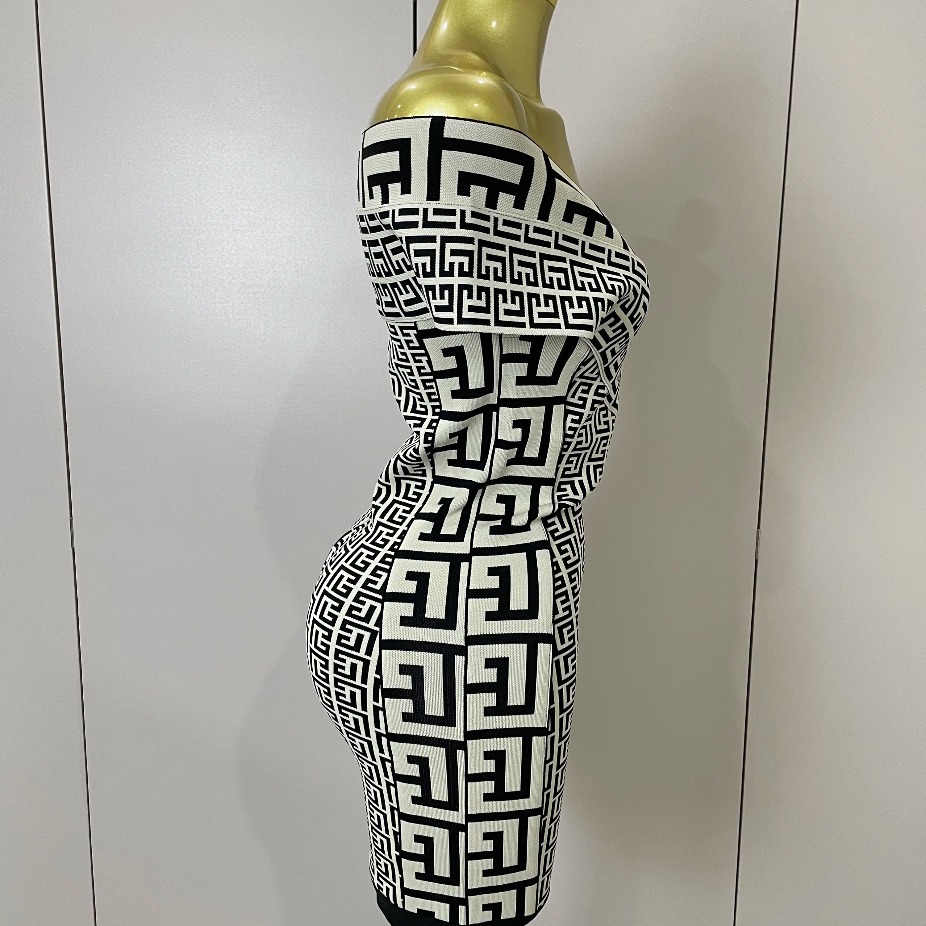 High Quality 2025 Women Sexy Jacquard Slash Neck Off Shoulder Bodycon Mini Bandage Dress Elegant Evening Birthday Party Dress