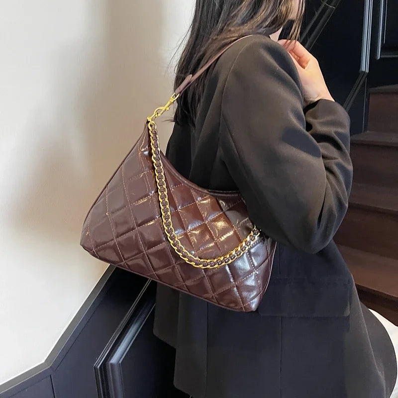 Stylish Minimalist Crossbody Bag - Designer Leather Tote With Vintage Parisian Flair And Elegant Large Capacity Feature