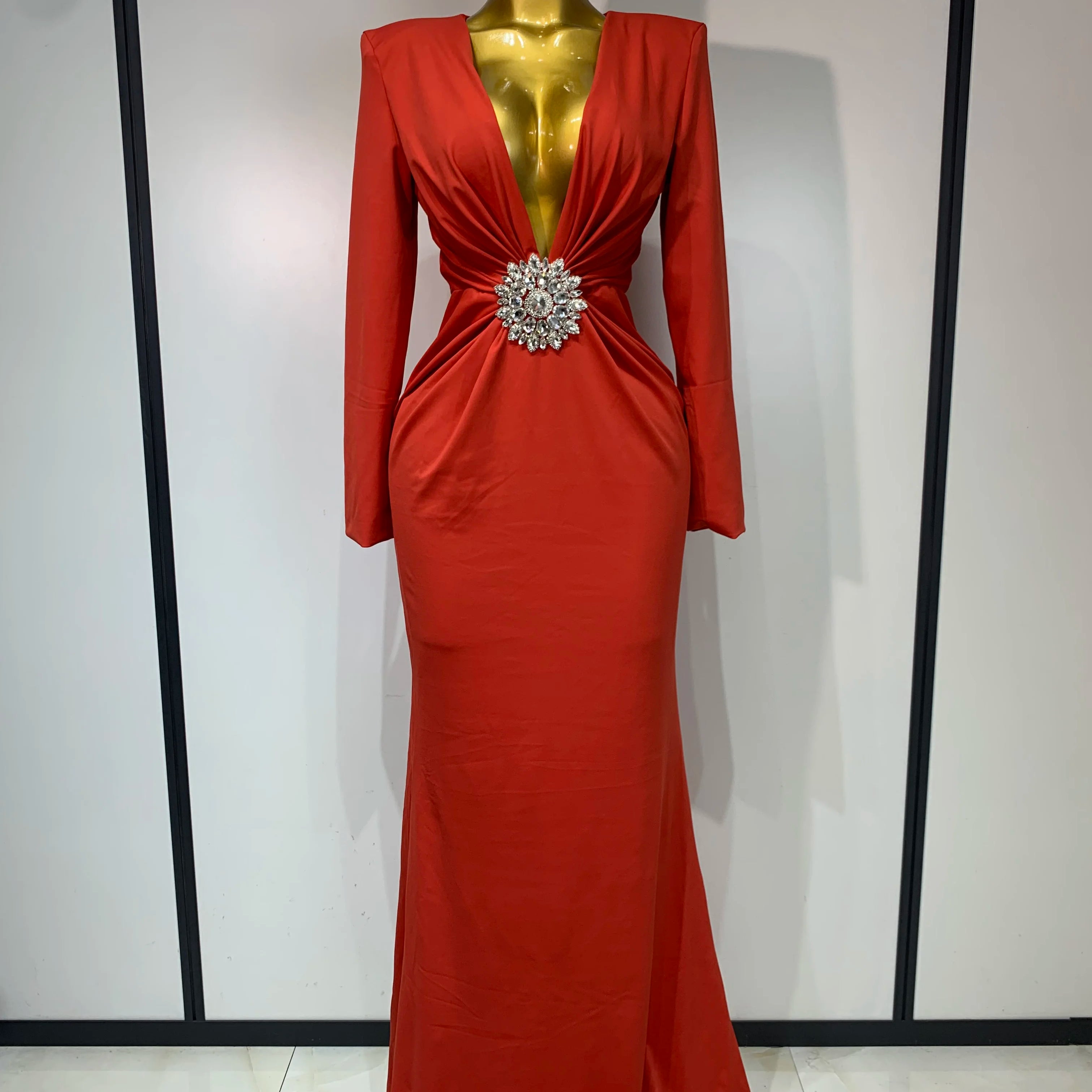 Vestido longo justo com diamante preto, feminino, sexy, decote em V profundo, mangas compridas, para festa de passarela, 2025, elegante, vestido de festa à noite