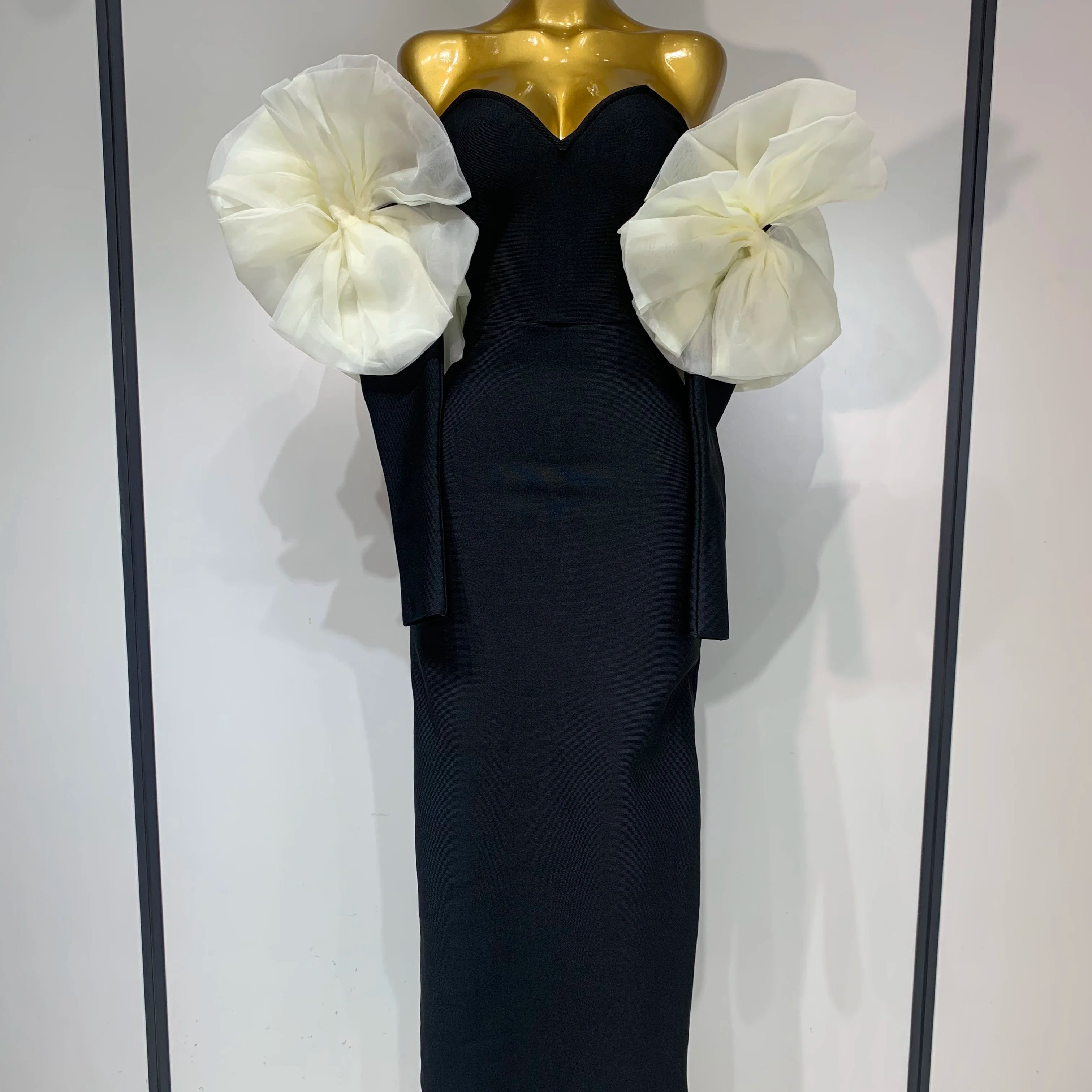 Sexy Off Shoulder Women Red Bodycon Bandage Dress 2025 Long Sleeved Celebrity Elegant Backless Dress Luxury Birthday Dresses