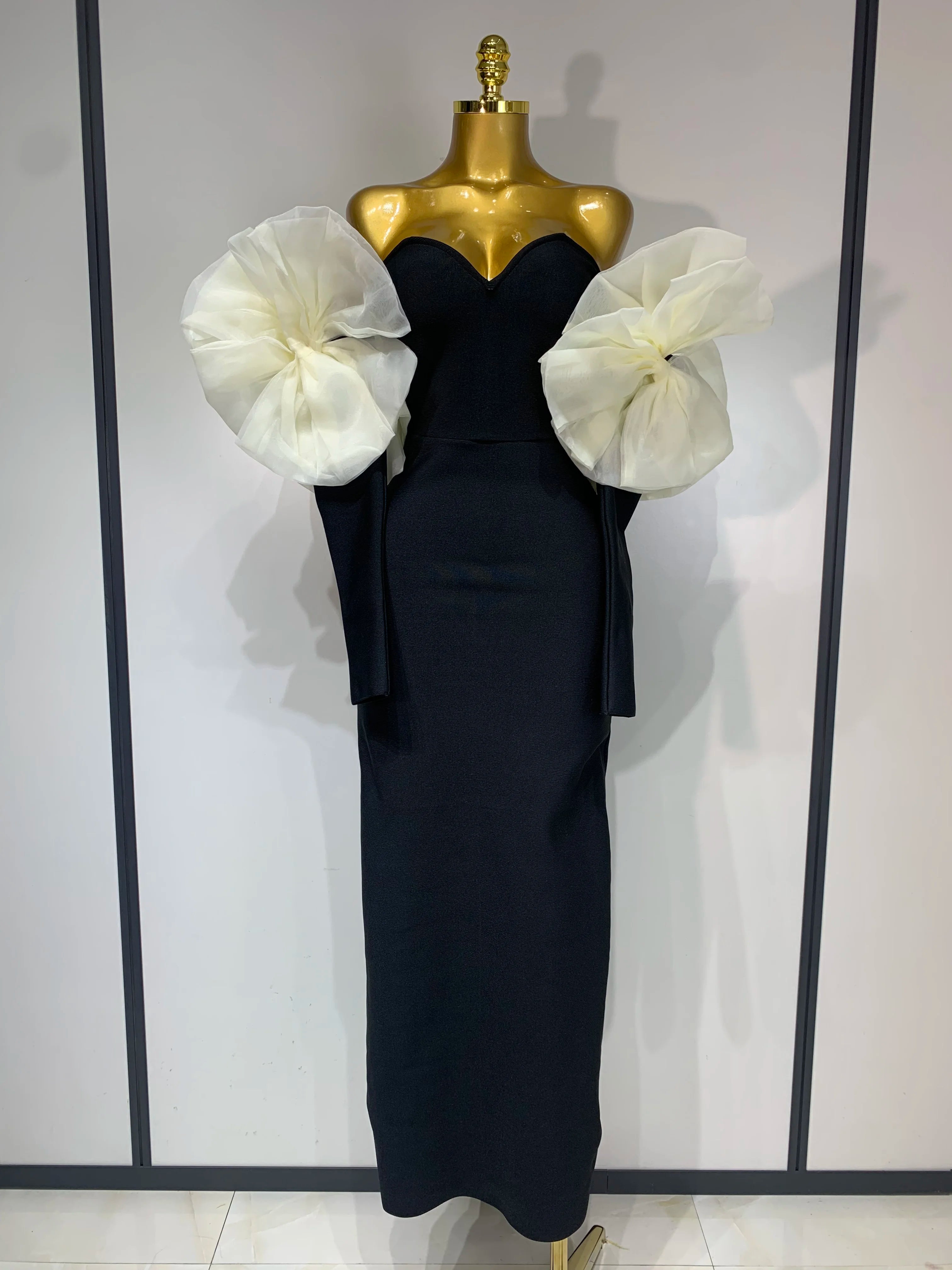 Sexy Off Shoulder Women Red Bodycon Bandage Dress 2025 Long Sleeved Celebrity Elegant Backless Dress Luxury Birthday Dresses