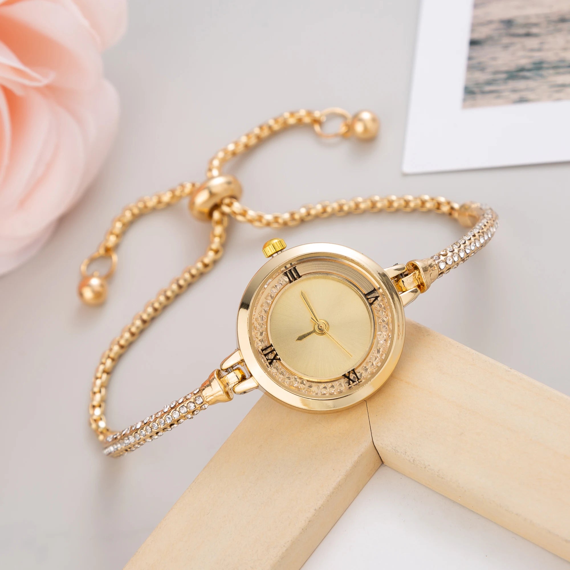 Women Steel Bracelet Watch Quartz Luxury Fashion Small Dial Watches Popular Wristwatch Female Elegant