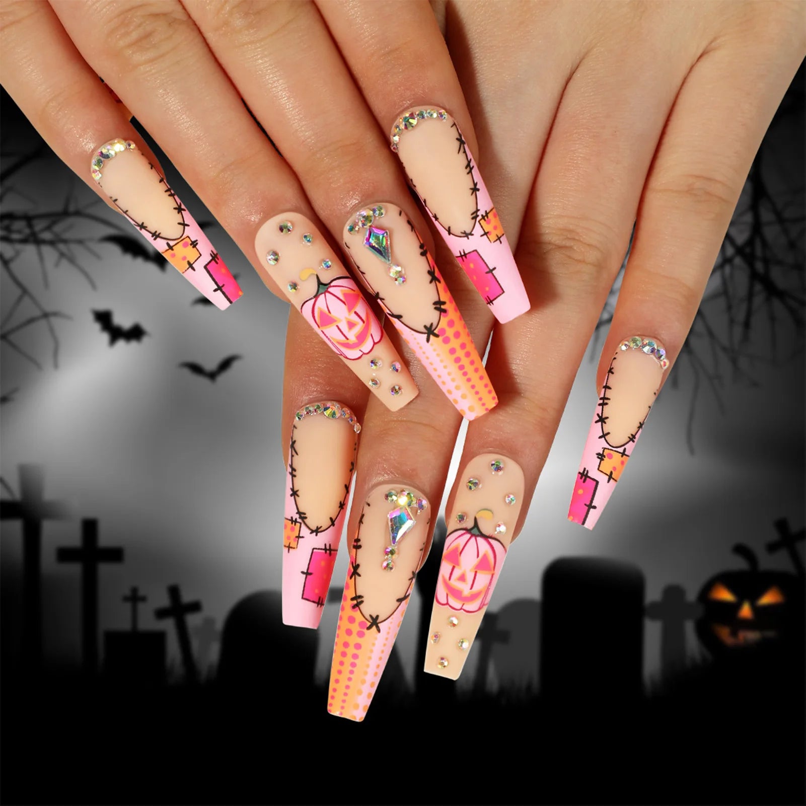 24pcs Sliver Spider Design Fake Nail Heavy Metal Halloween False Nail Tips Full Cover Wearable Black Cool Almond Press on Nails