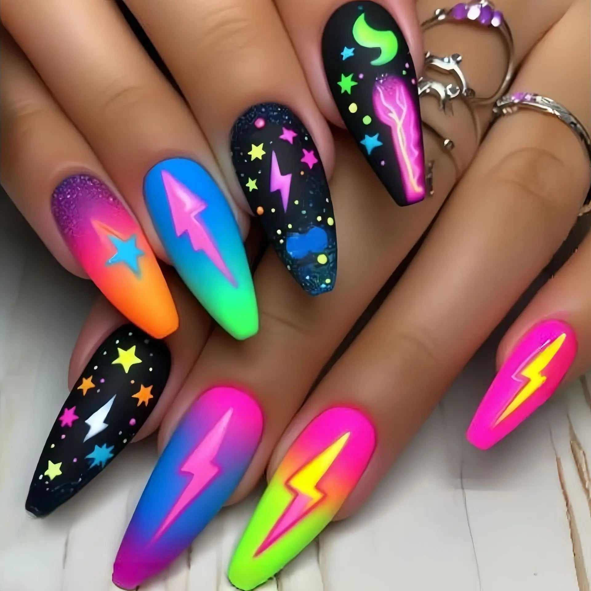 Medium fake nails for women gilrs gradient blue pink starry sky star moon Y2K design Almond nail tips press on false nail set