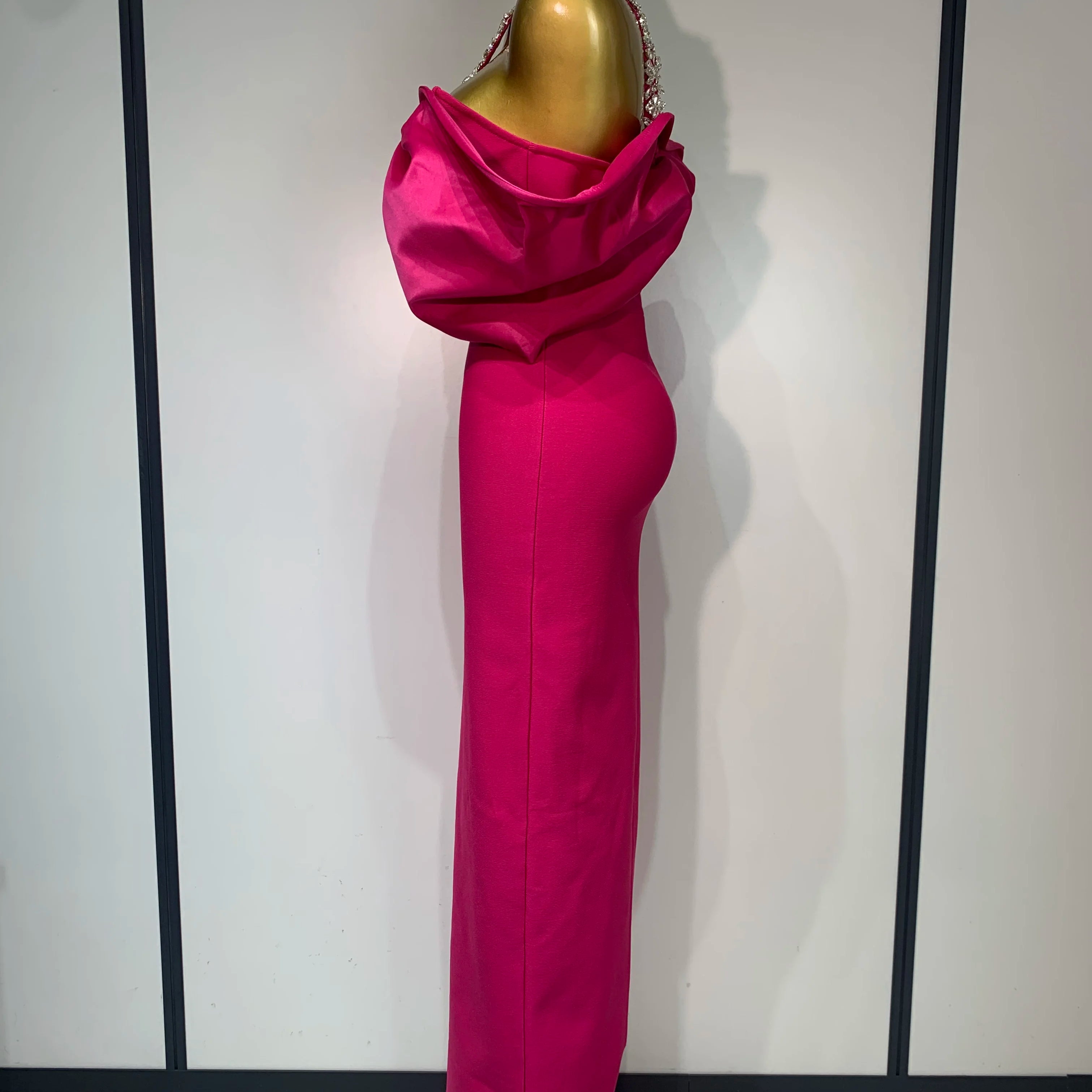 Women Sexy Halter Off the Shoulder Crystal Ruffles Bodycon Long Bandage Dress Nightclub Party Luxury Birthday Celebrate Gowns