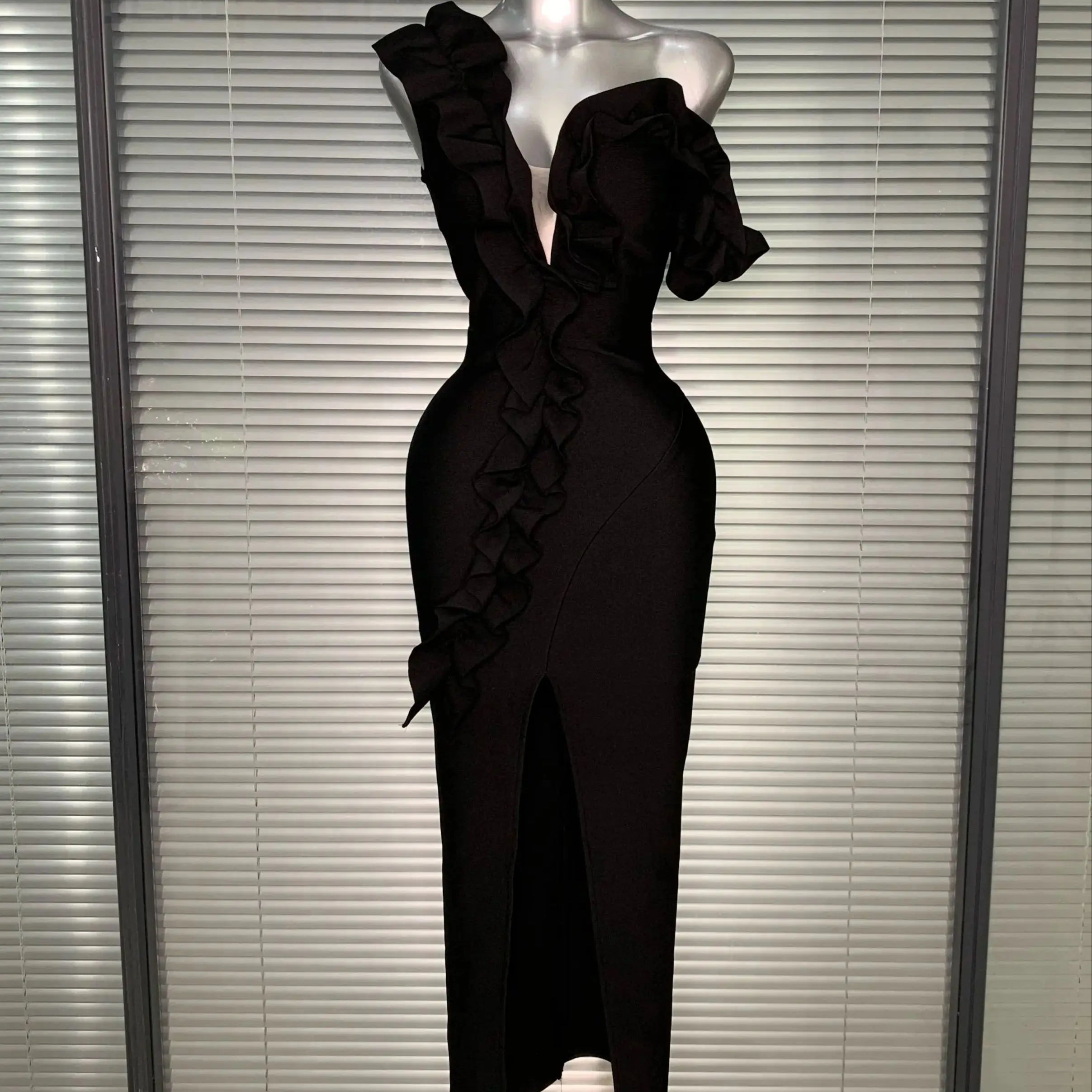 Women Sexy Black One Shoulder Floral Midi Bodycon Bandage Dress High Street Elegant Celebrity Party Dress