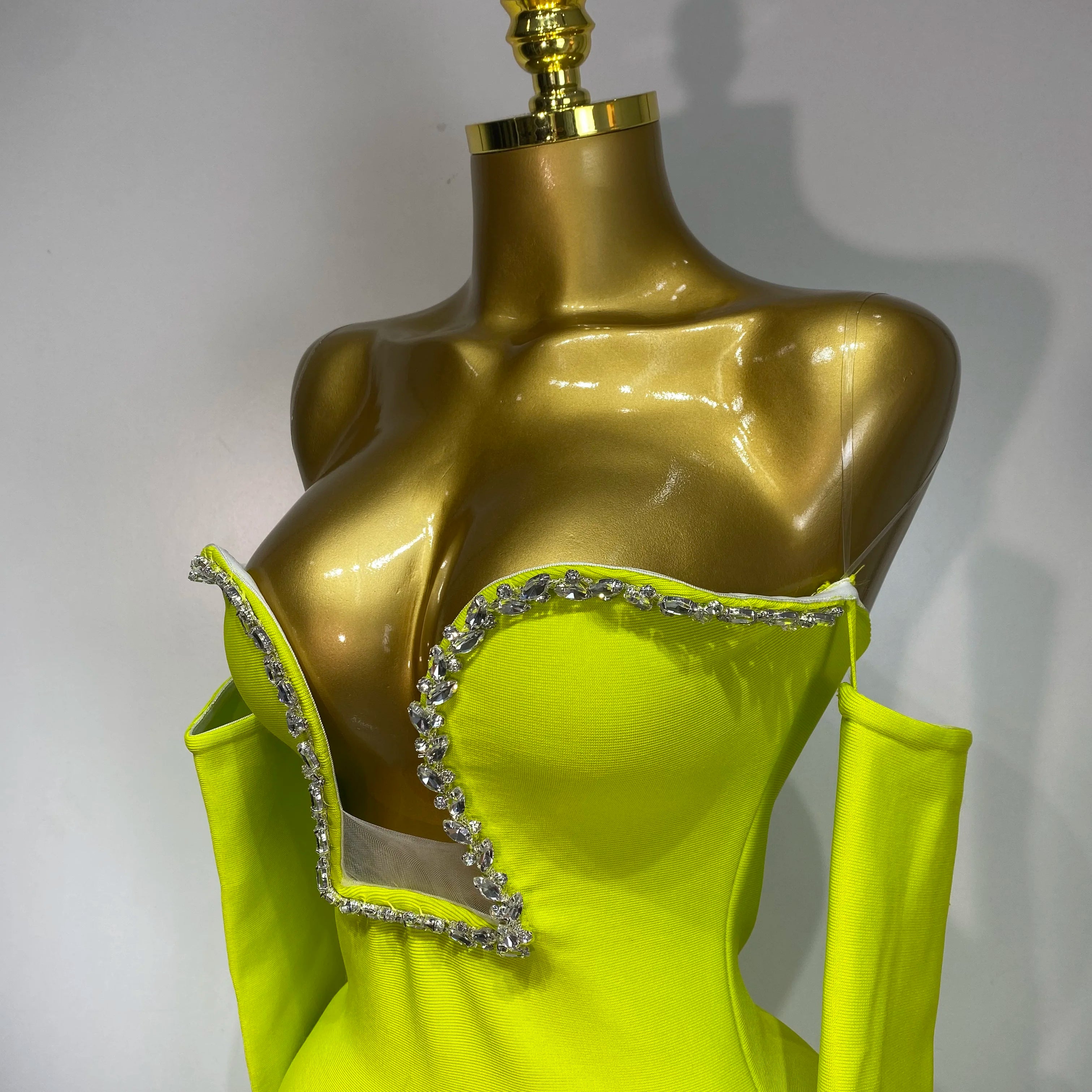 WomenSexy Off Shoulder Luxury Diamonds Long Bodycon Bandage Dress 2025 Celebrity Elegant Prom Gown Birthday Club Cocktail Dress