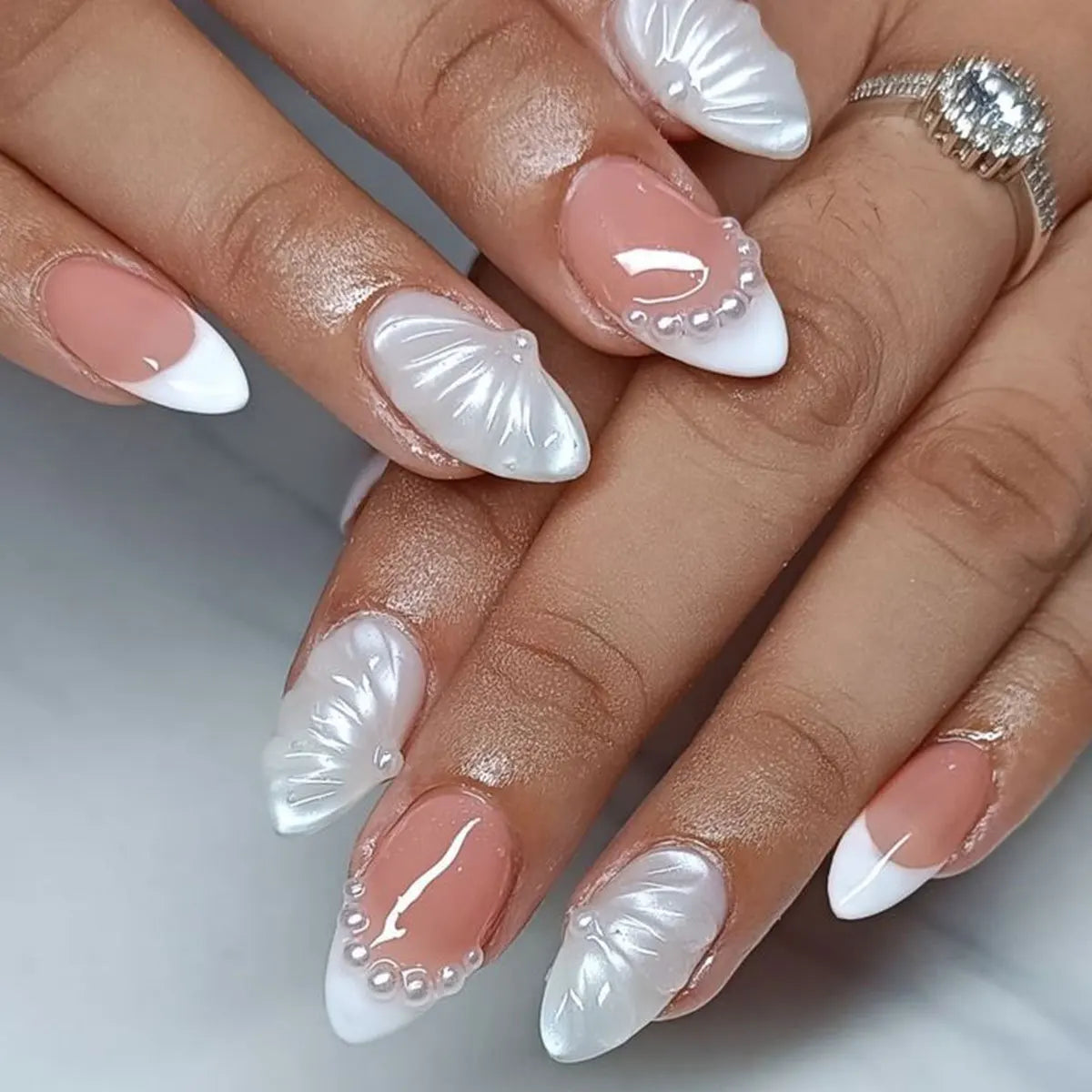 24pcs/set Medium fake nails for women girls 3D embossed flowers fruit shell rhinestones design Almond tips press on false nail