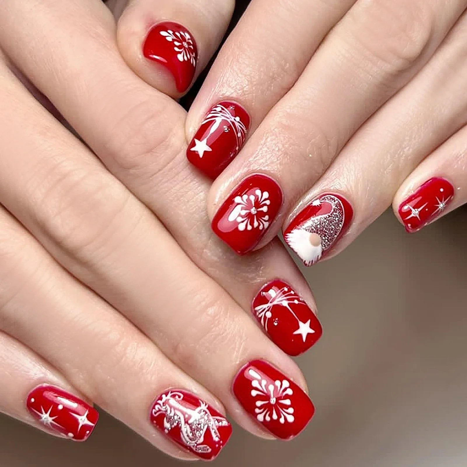 Short Square Press On Nails for Christmas Party, 24Pcs Red Fake Nails Deer/Snowflake/Star Printed Wearable Fake Nails Art