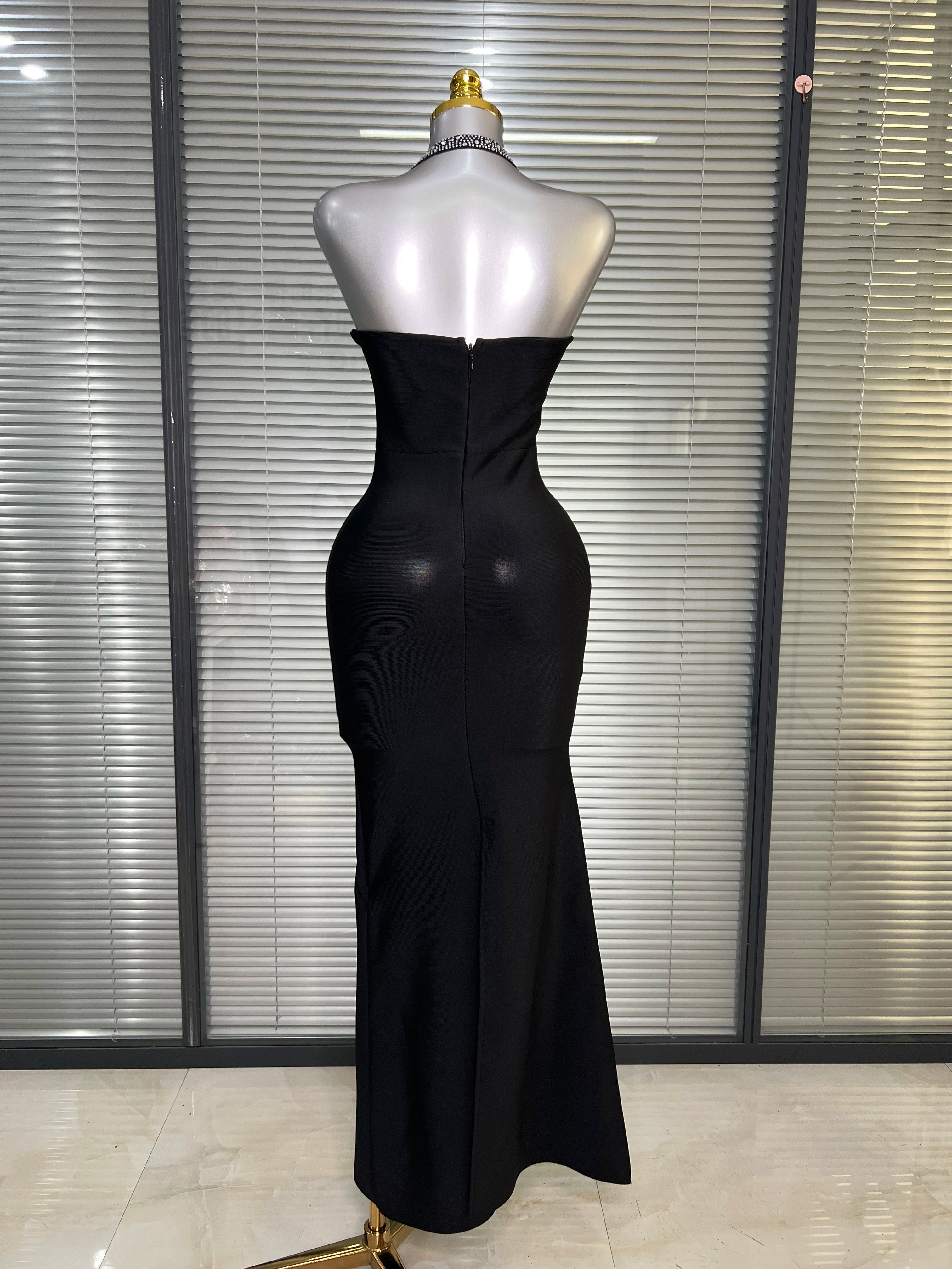 Women Black Halter Crystal Bodycon Bandage Dress Diamonds Fishtail Long Evening Party Dress Vestido