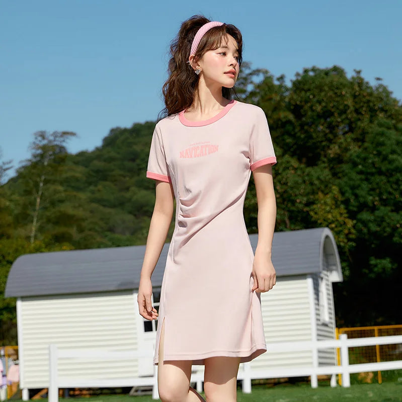 Semir Dress Women Slit to Show Long Legs and Slim Fit 2023 Summer New Contrasted Color Retro Letter Knitted Dress