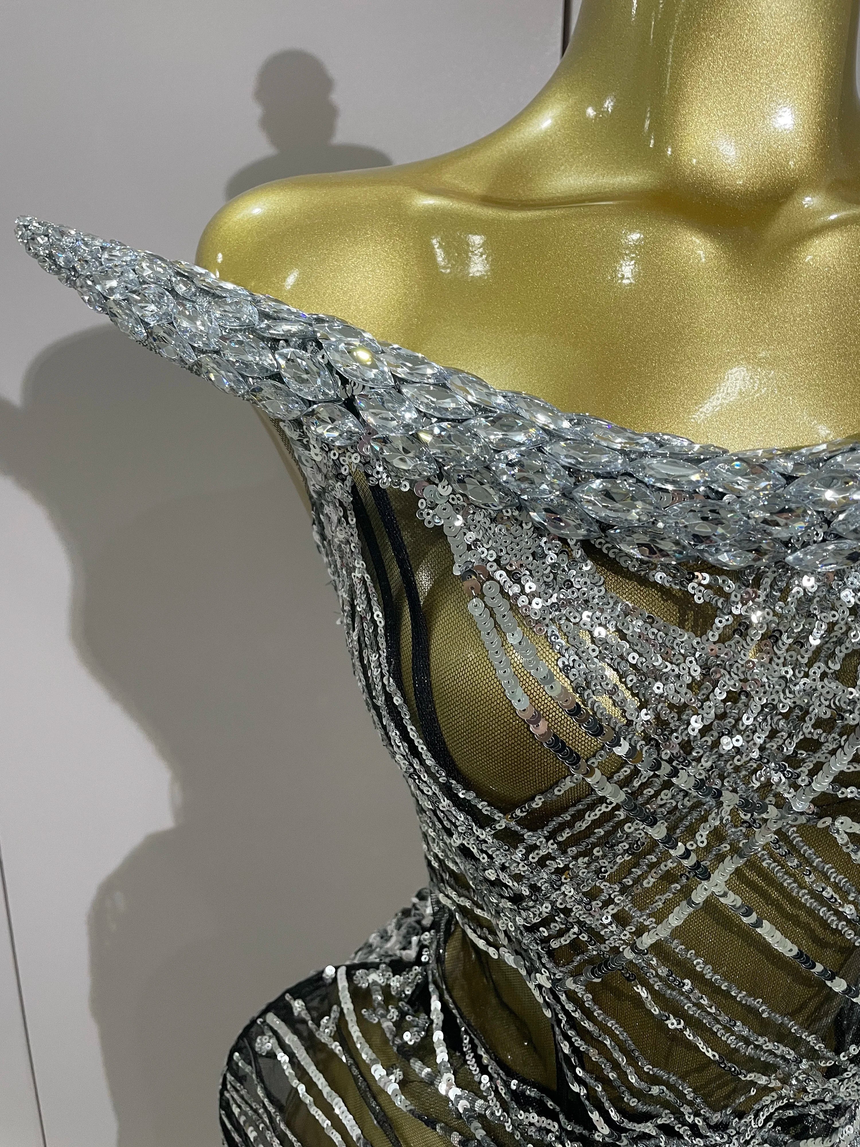 Stock Sexy Shinning Diamond Tassels Chain Strapless Tops Skirt 2 PCS Women Evening Party Celebrate Nightclub Performance Costume