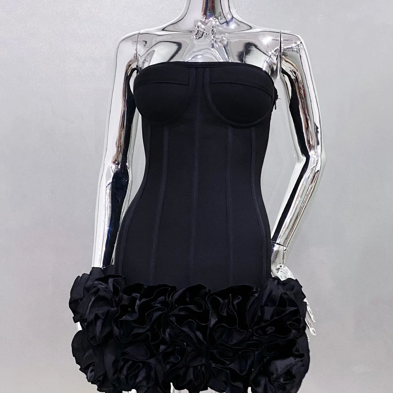 Red Color Women Sexy Strapless Ball Gown Mini Dress Celebrity Red Carpet Fashion Evening Party Celebrate Dress Wholesale