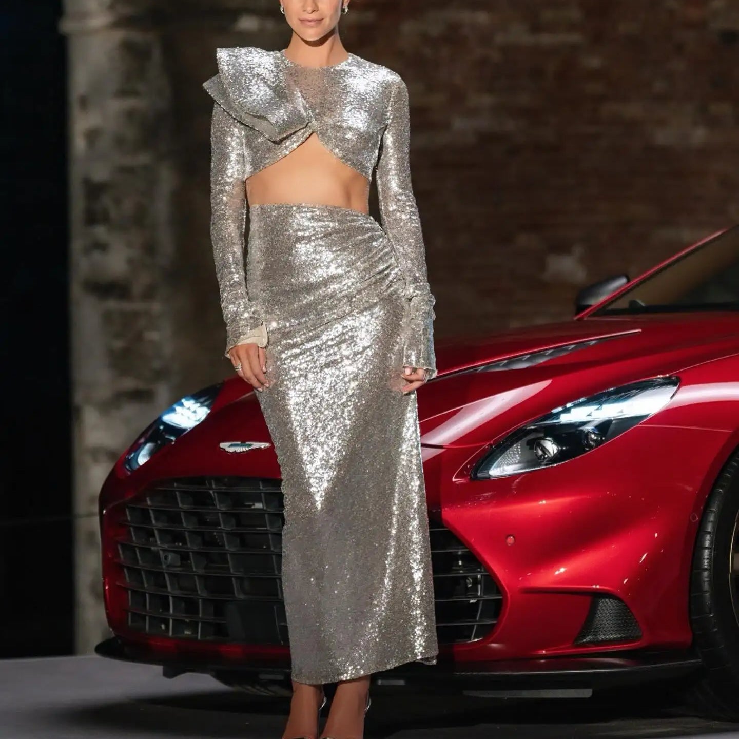 Silver Color Women Long Sleeve Sexy 2 Pieces Shinning Sequins Bodycon Long Dress Celebrity Fashion Evening Party Dress