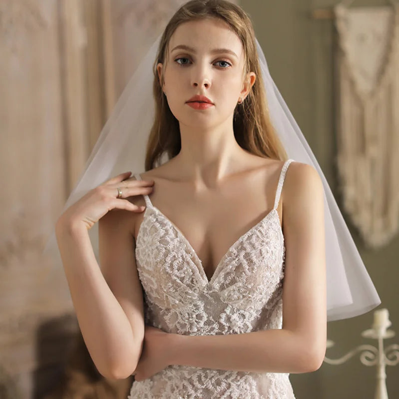 Elegant Short Bridal Wedding Veils Two Layer 75cm 2T with Metal Combe White for Party 2021 New Arrival