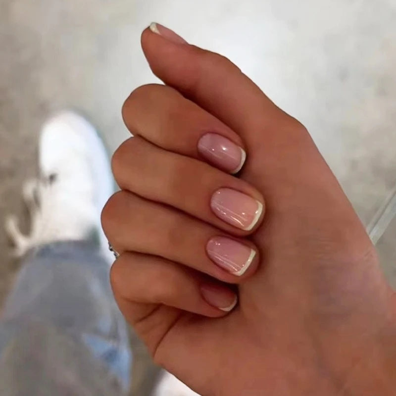 24Pcs Short Square French Press on Nails Full Cover Simple Silver Edge Wearable Nail Tips Fashion Finished Acrylic Ballet Nails