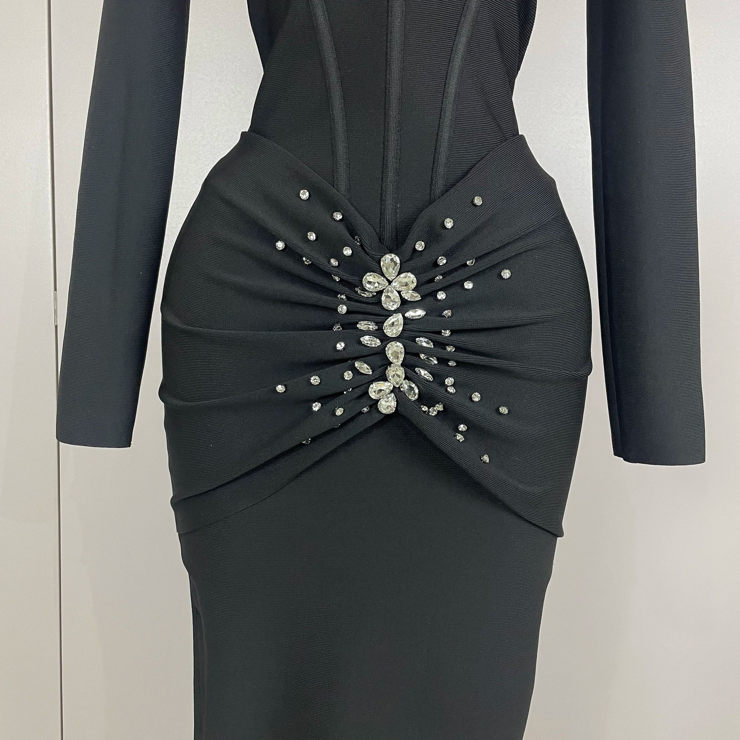 Sexy Luxury Sparkly Beading Bandage Long Sleeve Bodycon Dress   2025 New Women Celebrity Party Elegant Evening Club Pary Dresses