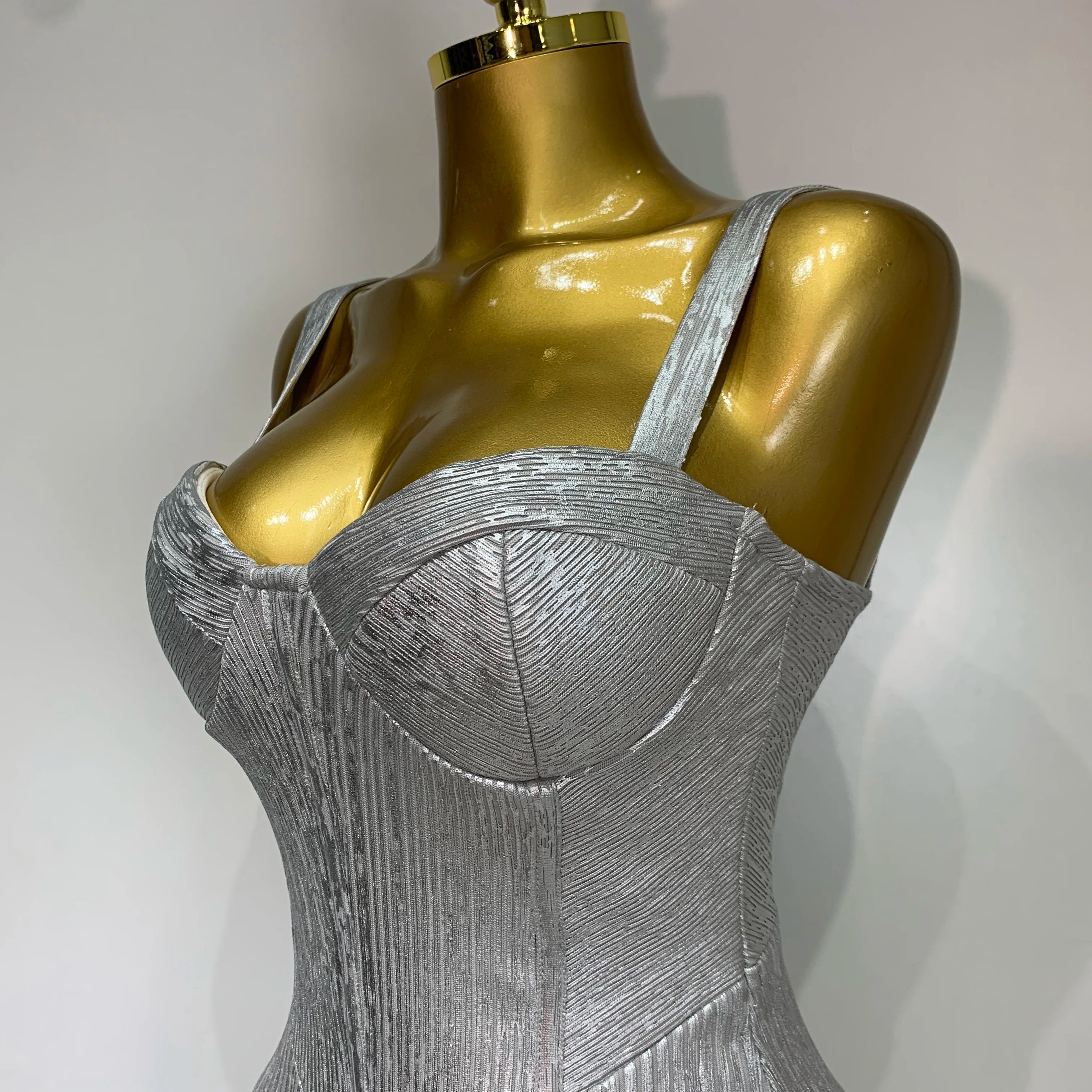 Women Sleeveless Sexy Silver V Neck Bodycon Midi Bandage Dress Celebrate Nightclub Party Birthday Dress Wedding Guest Dress