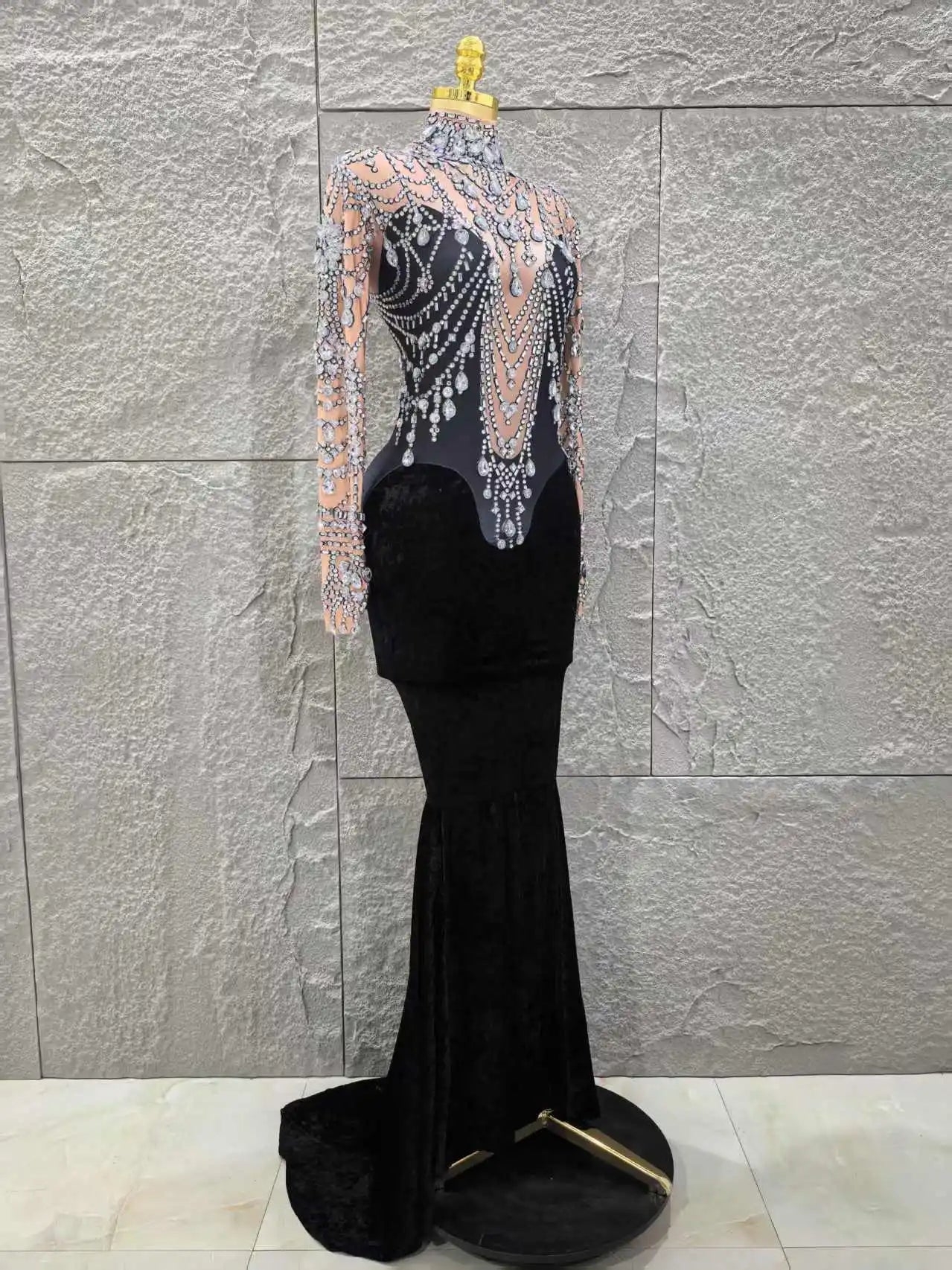 Women Long Sleeve Sexy Shinning Crystal Velvet Bodycon Floor-length Dress Celebrate Evening Party Birthday Cocktail Dress