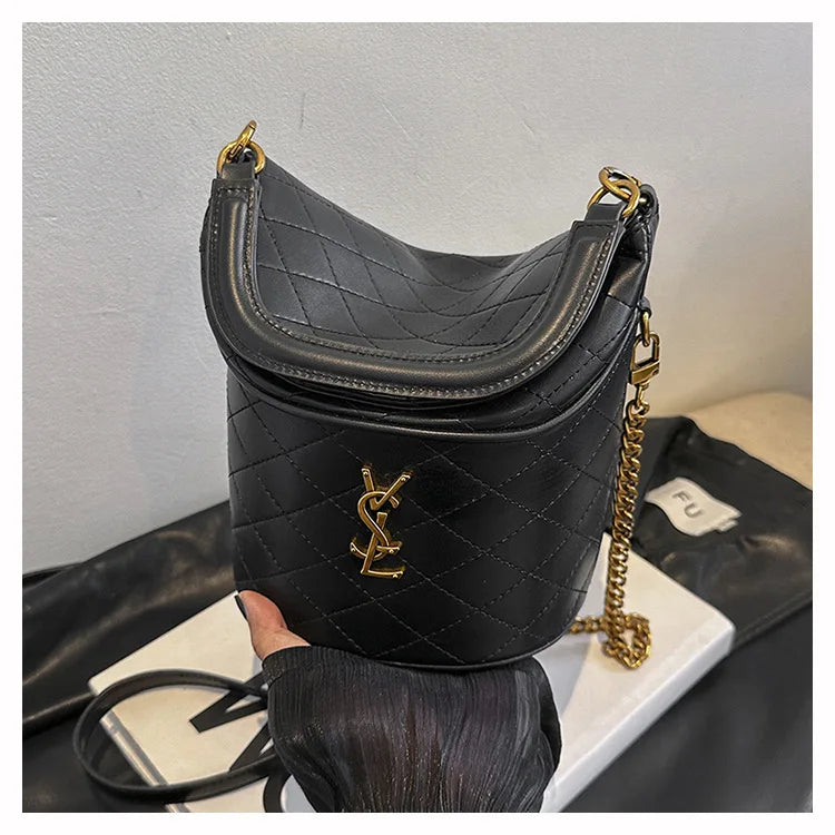 2025 Women's Trend New Bag - High-End Retro Unique Design, Messenger/Shoulder/Commuter Tote, Daily Versatile Fashion Women's Bag