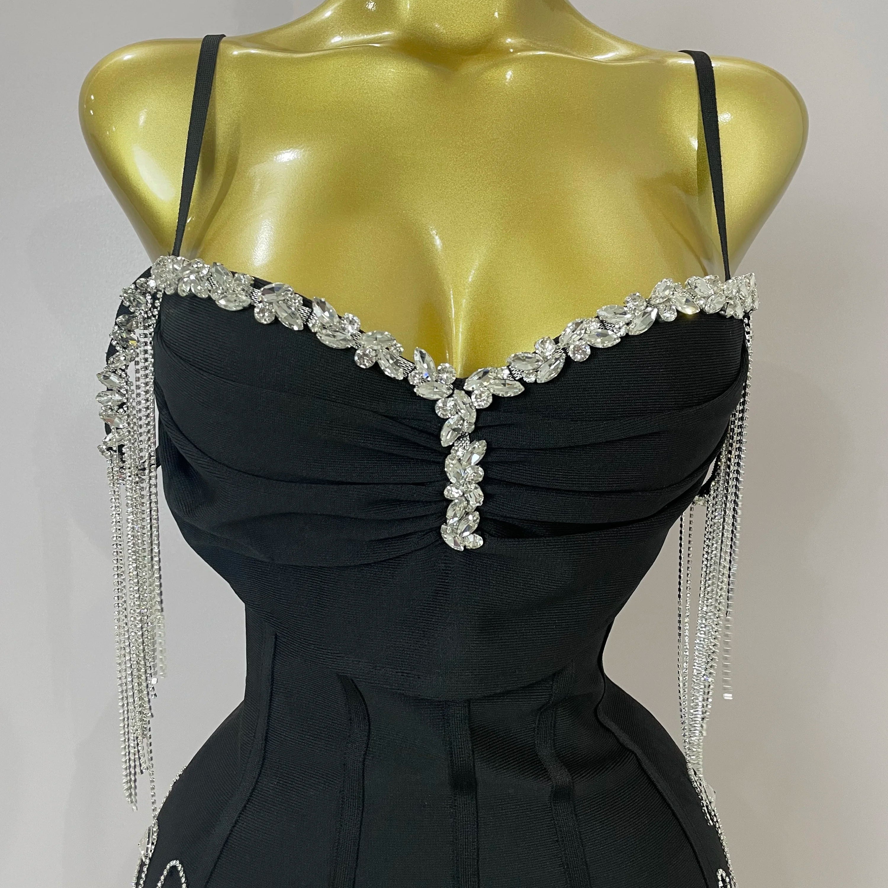 Sexy Backless Spaghetti Strap Black Sleeveless Bodycon Bandage Dress Women Elegant Prom Gown Club Evening Party Birthday Dresses