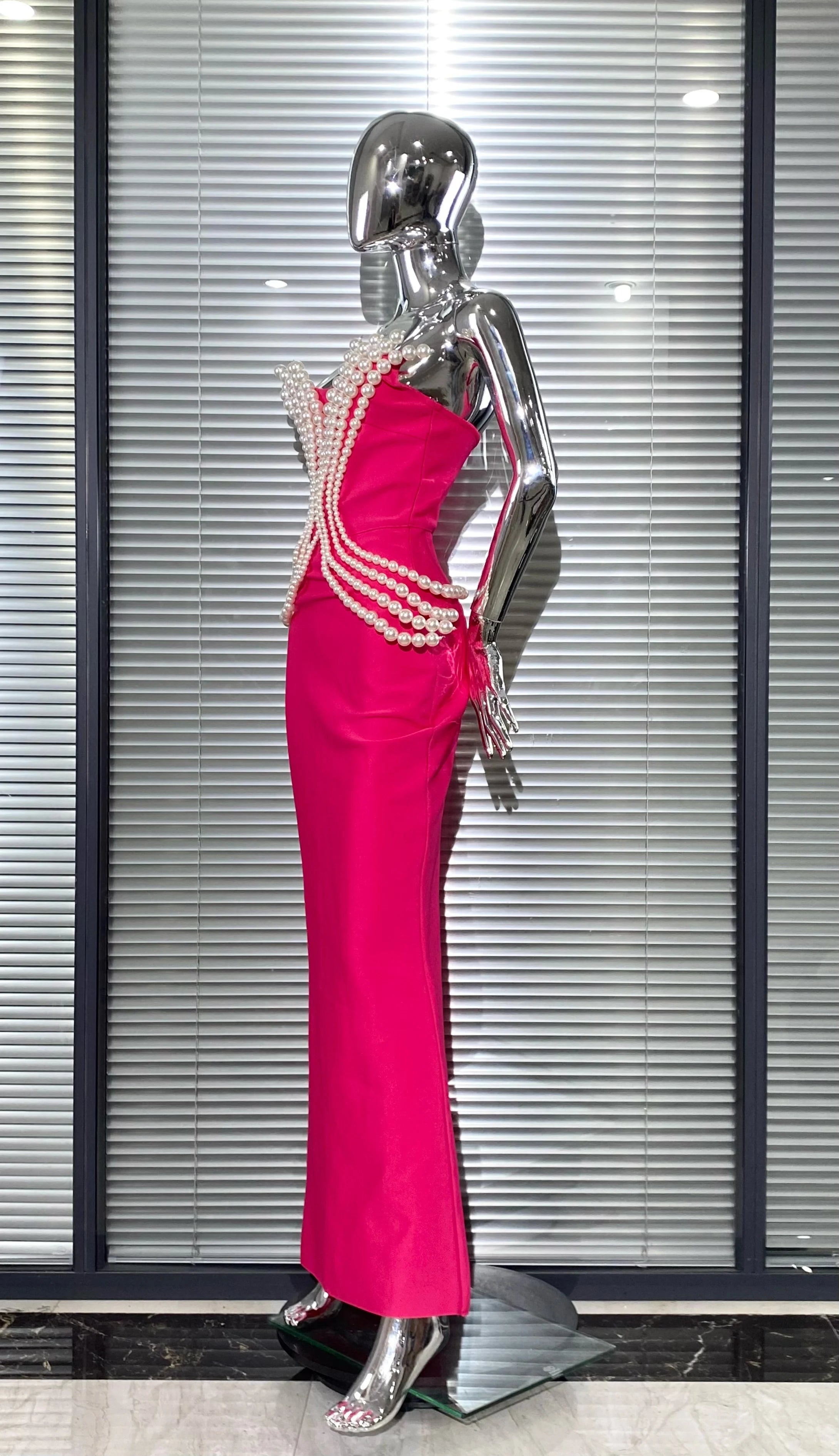 Luxury Pearl Geometric Design Strapless Package Hips Bandage Long Dress Elegant Woman Party Dress Celebrity Party Vestido