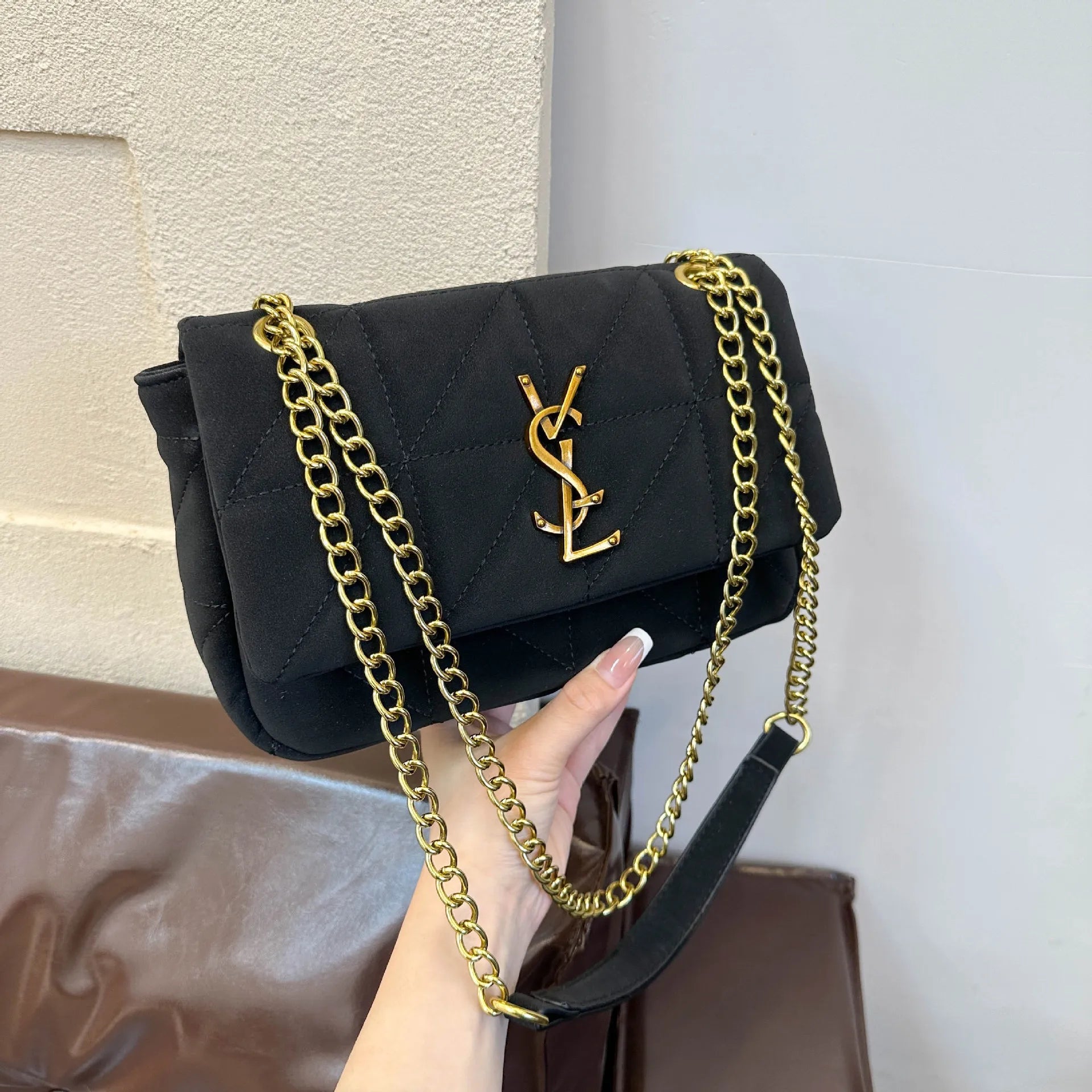 Chic Quilted Chain Crossbody Bag 2025 Trendy Square Purse for Women Versatile Mini Shoulder Bag Casual & Office Essential