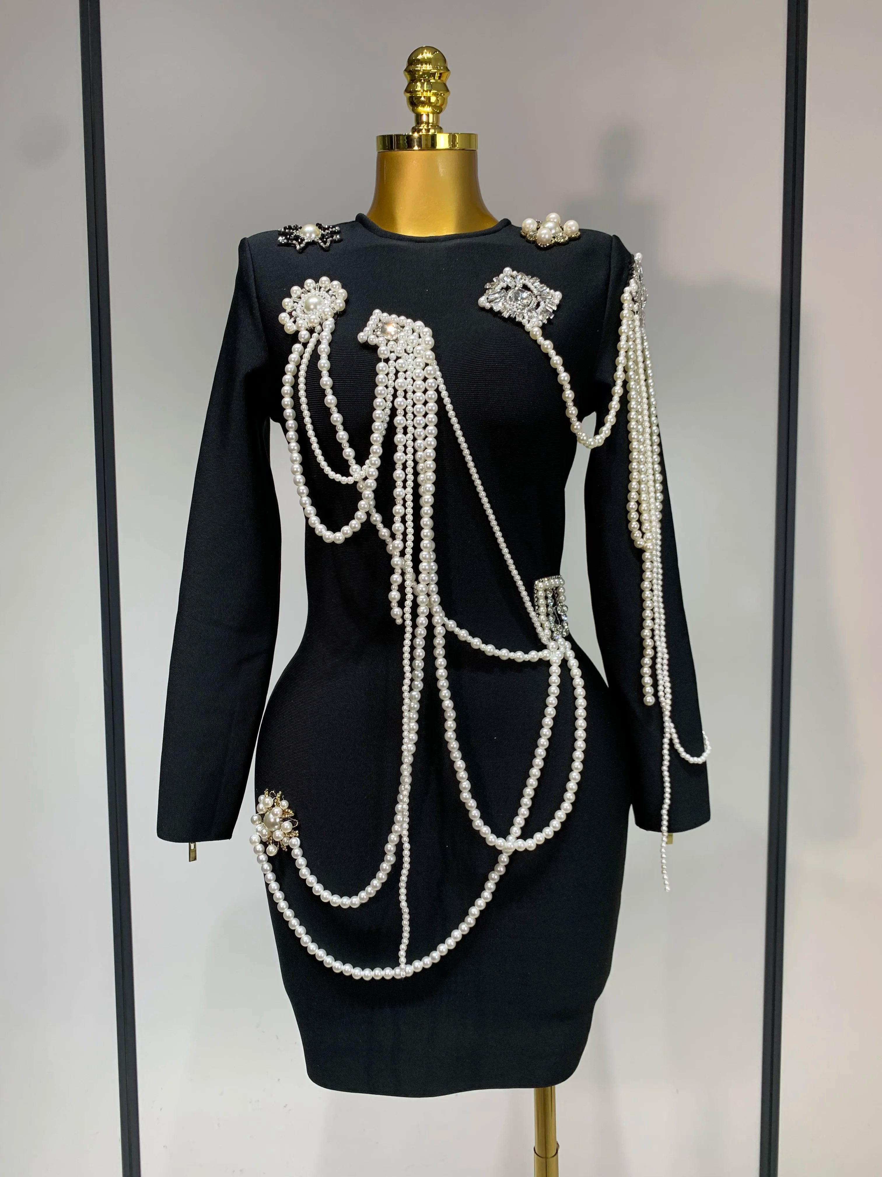 Luxury Birthday Dress Women Beading Diamond Black Bodycone Bandage Wrapped Hip Dress Elegant Long Sleeves Evening Party Gown