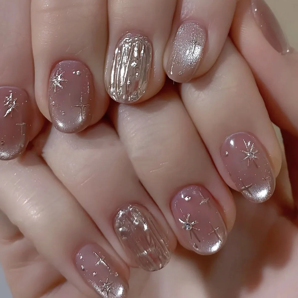 10pcs Golden Smudge Handmade Press on Nails Tips Wearable Short Ballet False Nail Art Green Cat's Eye Fake Nail Glitter Manicure