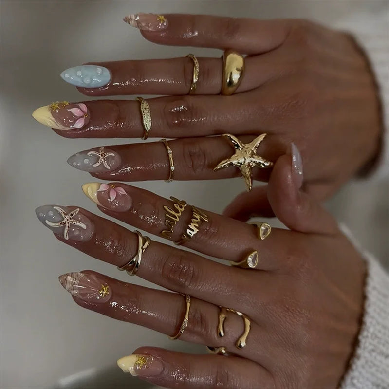 24Pcs 3D Shell Pattern Fake Nails with Starfish Gorgeous Pearl Flower Sweet Oval Nails Tips Reusable Short French Manicure Art