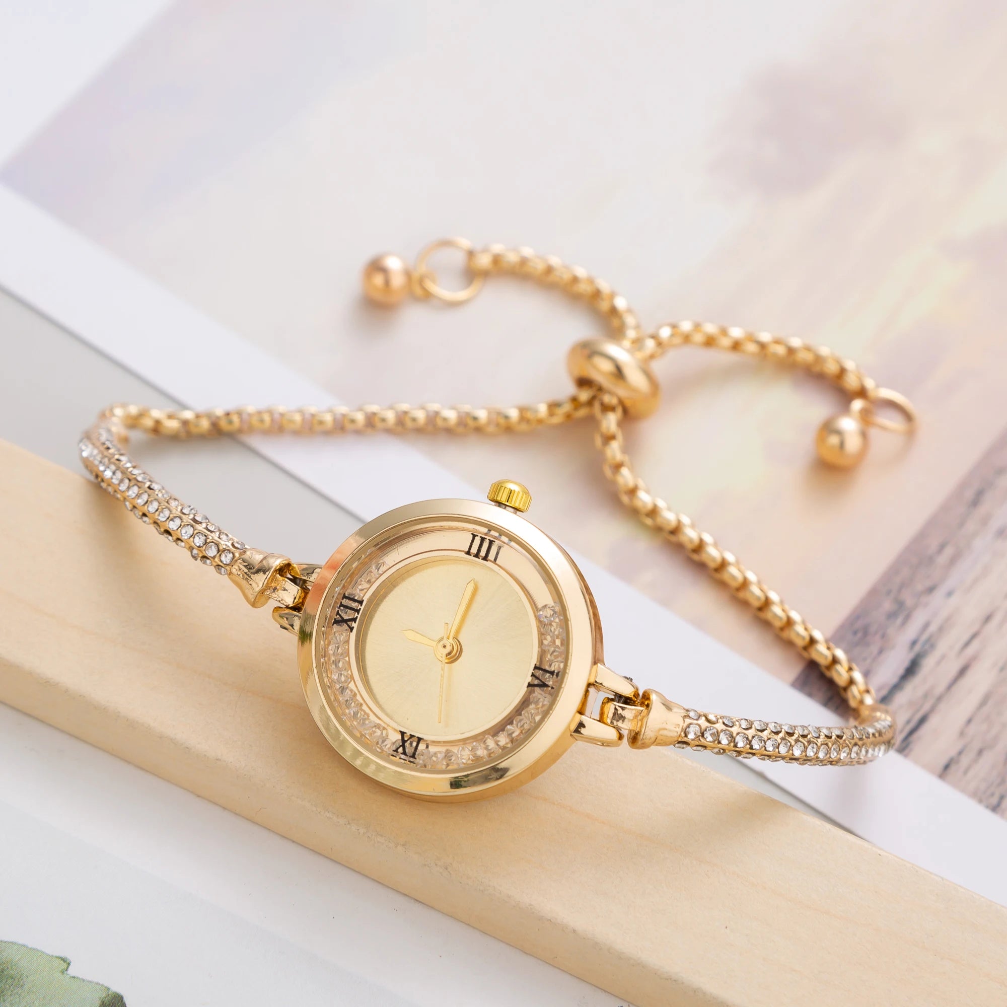Women Steel Bracelet Watch Quartz Luxury Fashion Small Dial Watches Popular Wristwatch Female Elegant