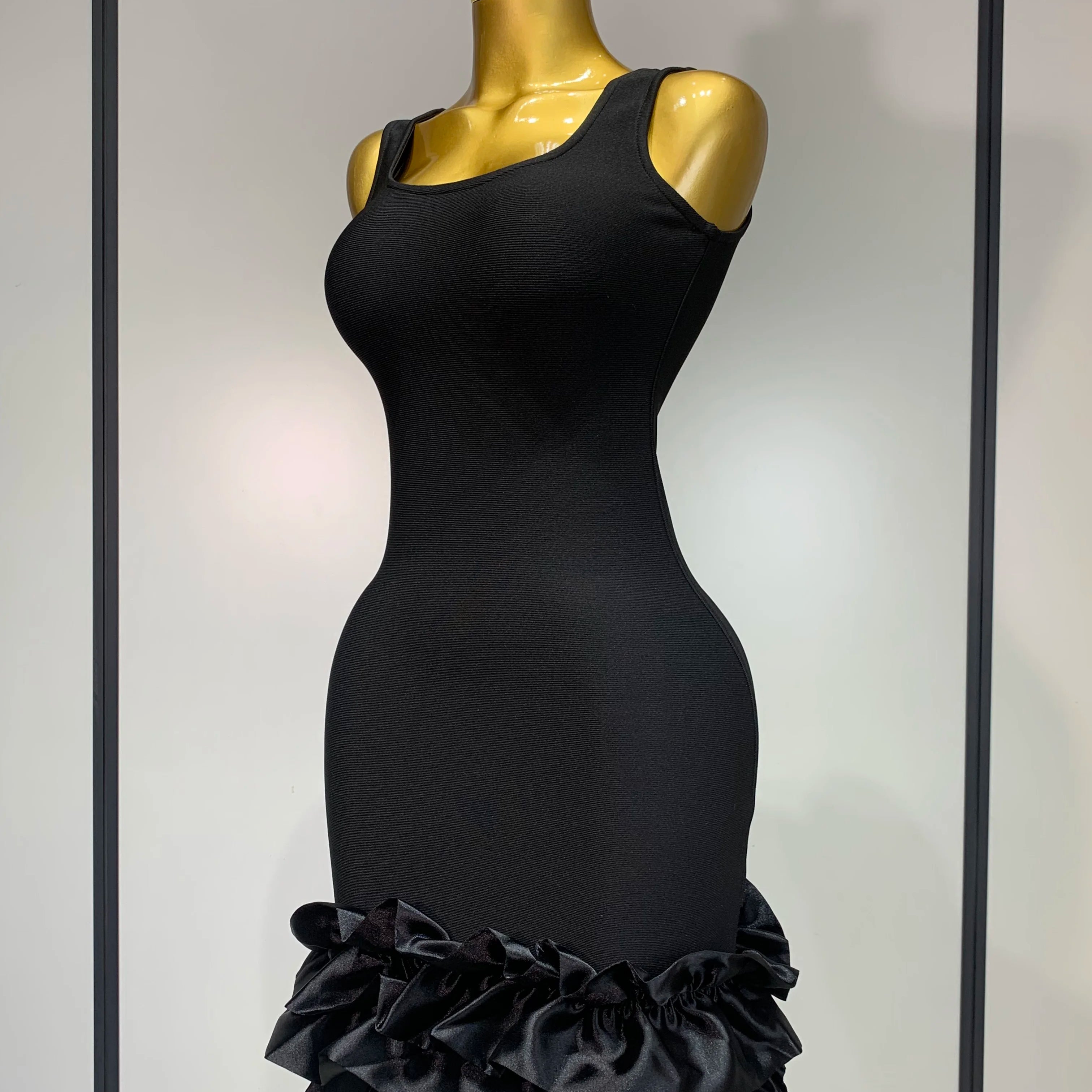 Women Spaghetti Strap Bodycon Short Dress Black Pleated Ruffle Hem Sleeveless Evening Party Cocktail Elegant Birthday Dresses