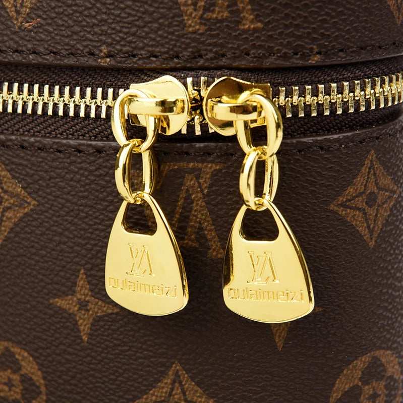 Famous Fashion Women's Zipper Crossbody Bag Paris Designer Inspired Vintage Handbag Suitable For Daily Use
