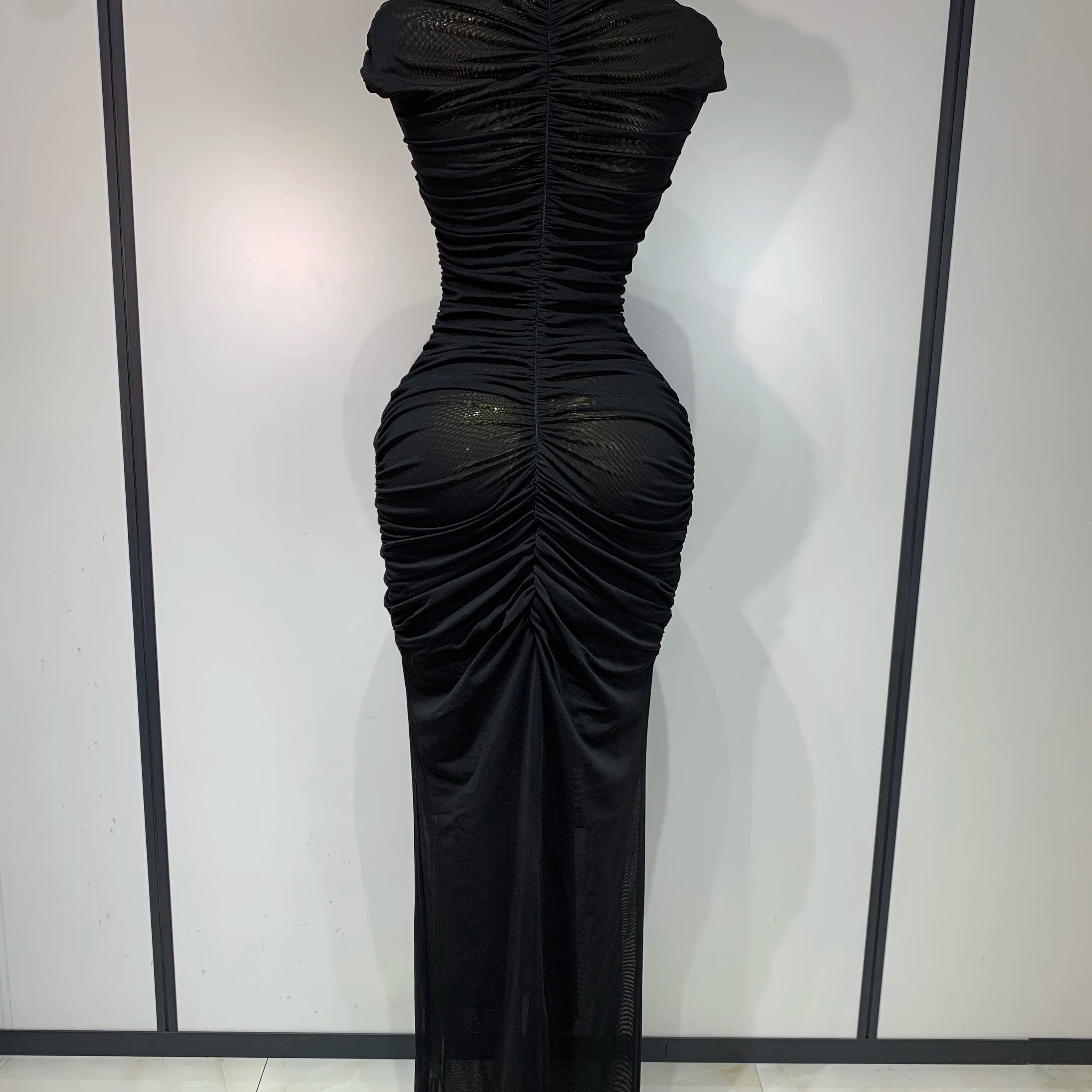 Women Sexy Sleeveless O-Neck Bodycon Mesh Long Dress Hollow Out Celebrate Fashion Show Celebrity Evening Party Club Dress