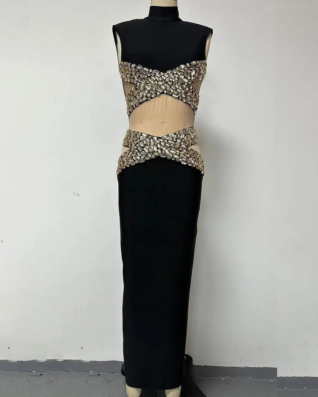 Women Sleeveless Sexy O-Neck Big Crystal Keyholes Bodycon Bandage Long Dress Fashion Celebrate Evening Party Outfit