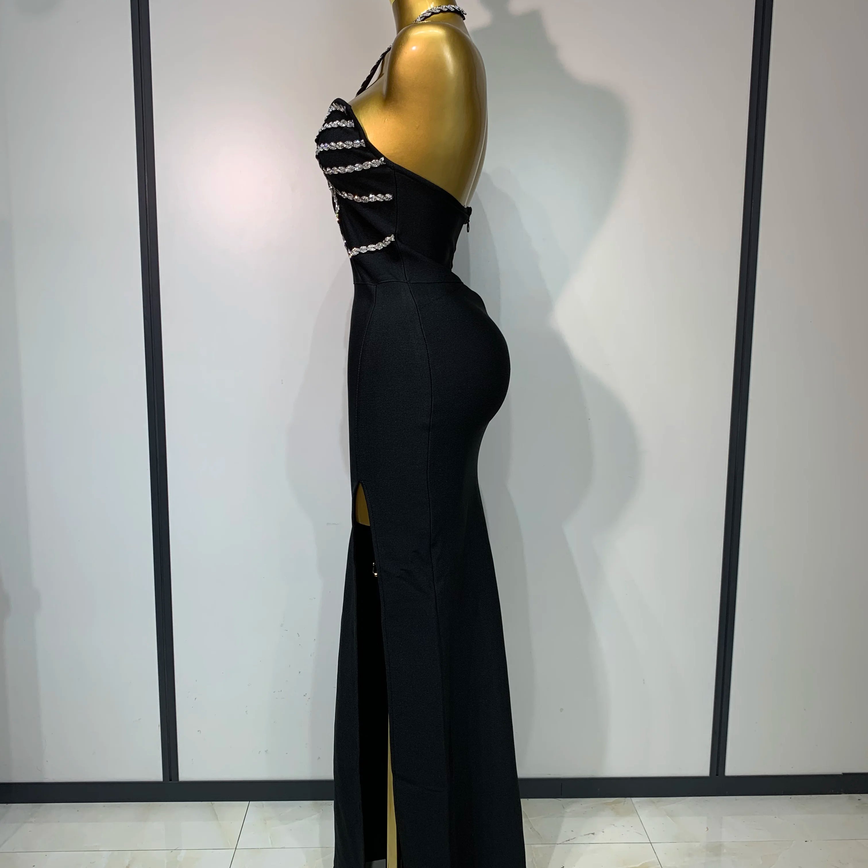 Women Sexy Halter Backless Shinning Crystal Bodycon Long Dress Celebrate Birthday Elegant Evening Party Dress Wedding Guest Gown