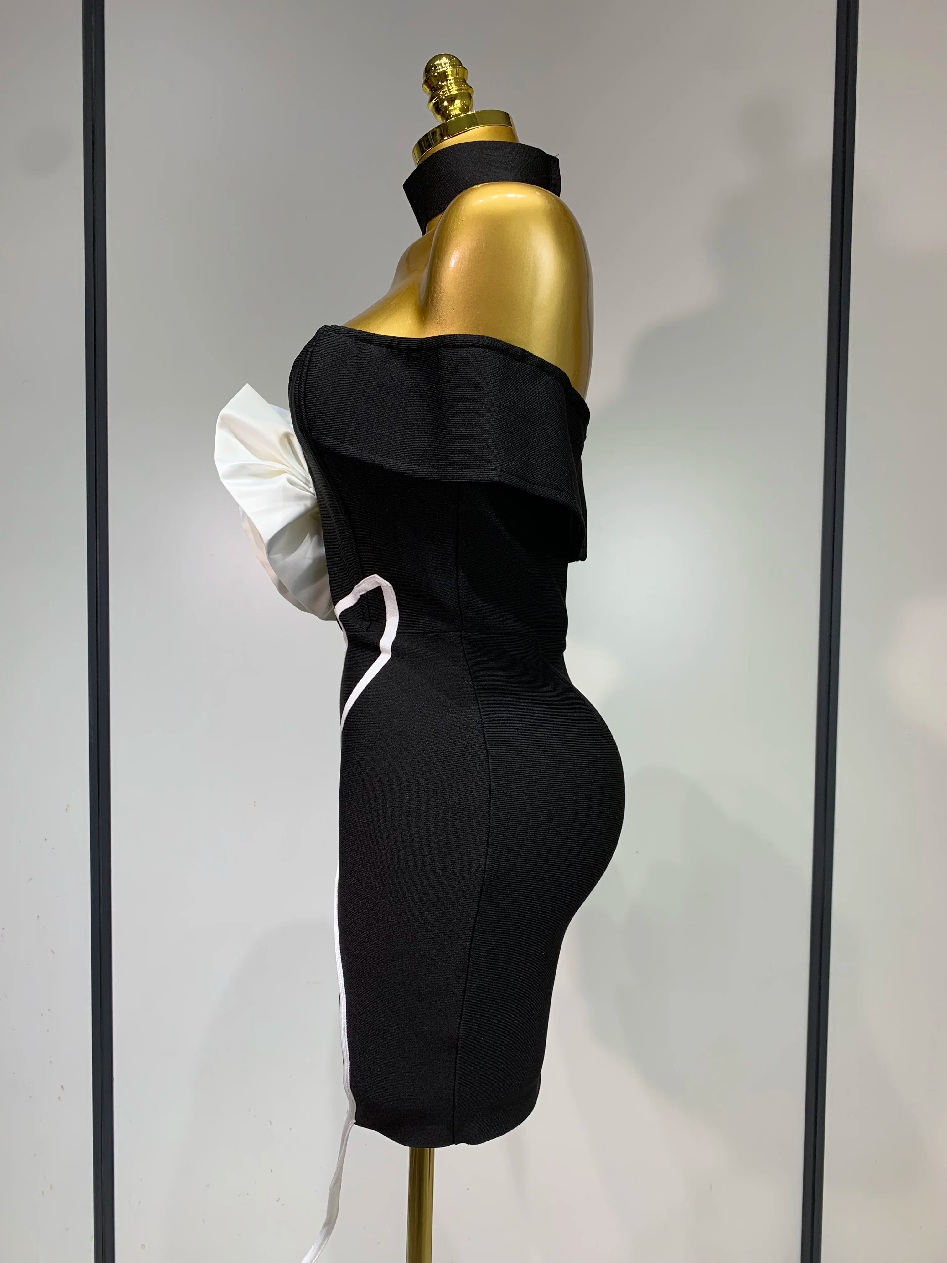 Women Sexy Off Shoulder White Flower Black Mini Bodycon Bandage Dress Luxury 2025 Celebrity Evening Club  Elegant Party Gowns