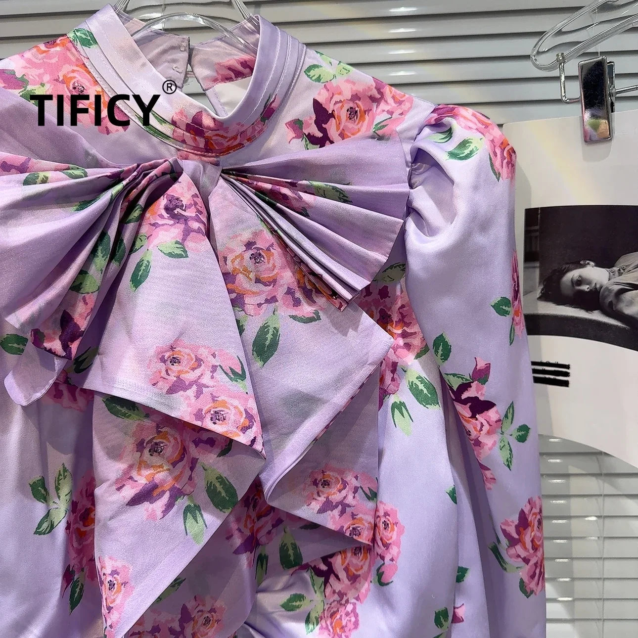 High Street Fashion Blouses Top Women's Autumn French Socialite Bow Collar Flower Print Bubble Sleeve Shirt Tops Blusa