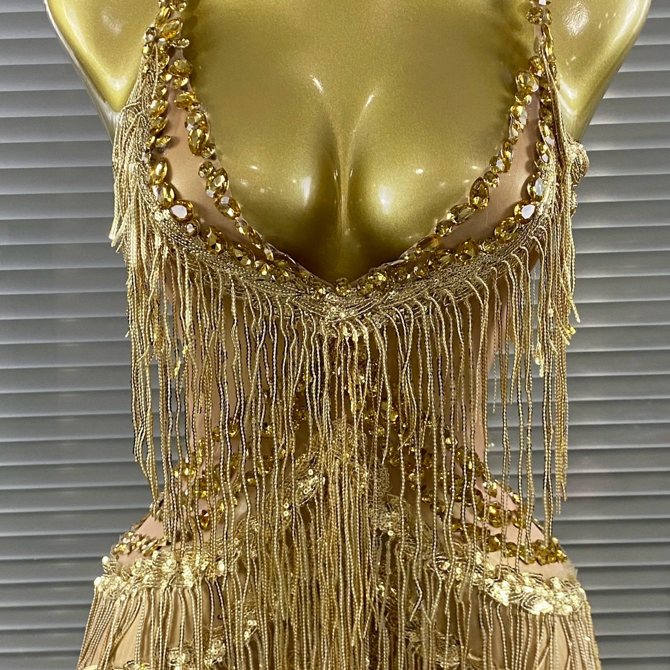 New Arrival Golden Sequins Tassle Sexy V-Neck Hollow Out Jumpsuit Fashion Woman Woman Party Outfit Stage Performance Costume