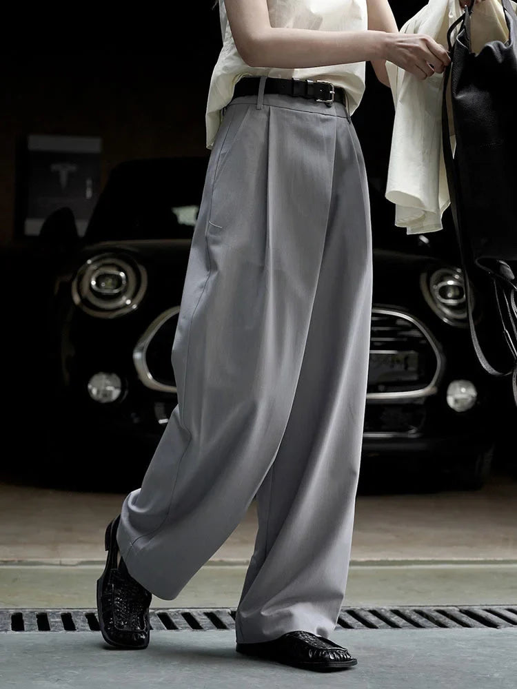 [LANMREM] Minimalism Irregular Pleated Pants Women Solid Straight Wide Leg Pants Korean Style Clothing Spring New 26D2368