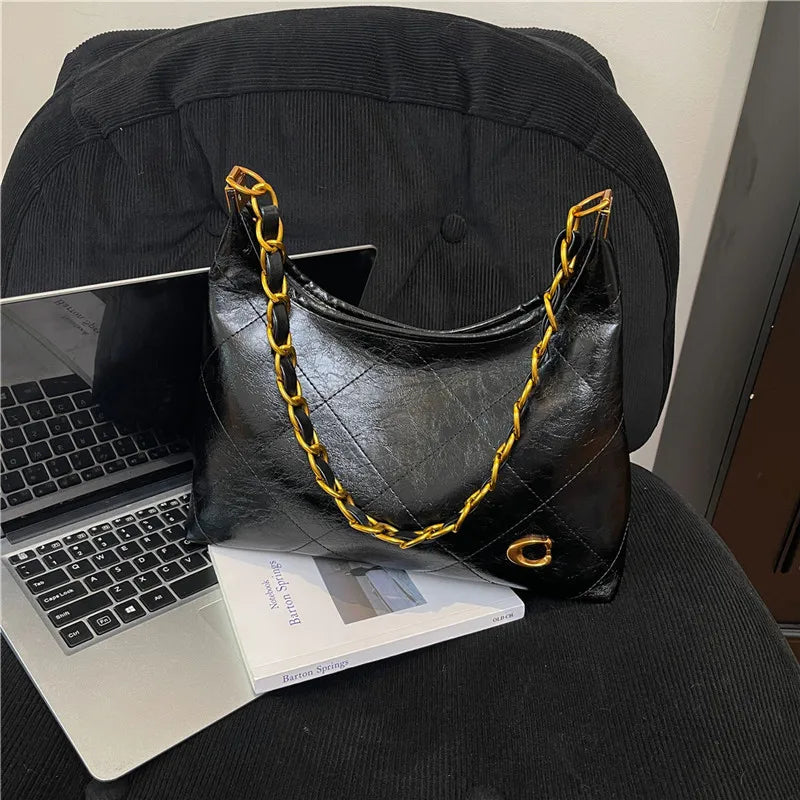 2025 Fall Winter Chain Strap Bag, Niche Shoulder Purse for Women, Versatile Crossbody Tote, Minimalist Day-to-Night Bag Commuter