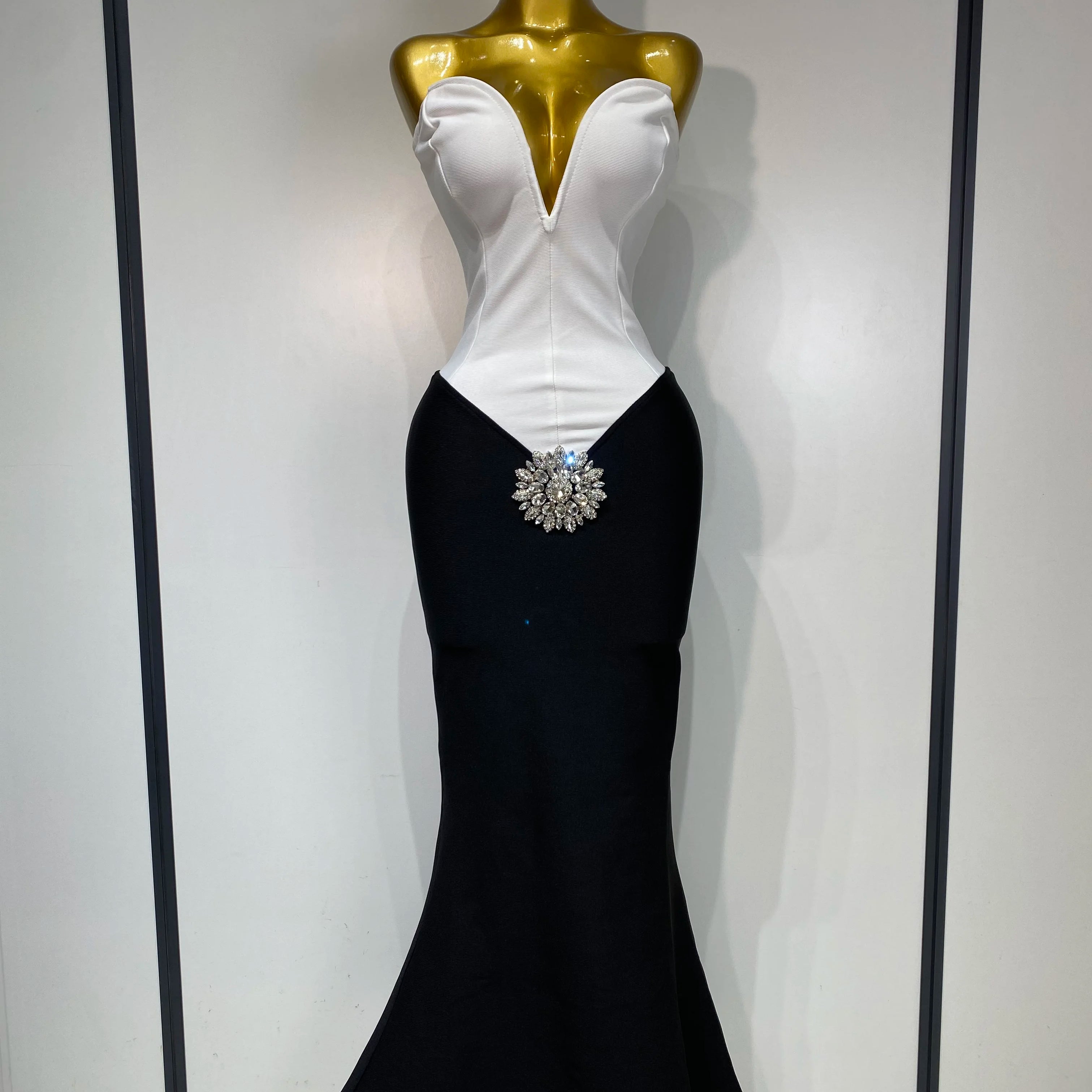 Sexy Bodycon Bandage Dress Strapless Diamond Flower Maxi Long Elegant Dresses 2025 Luxury Birthday Dress Club Party Prom Gowns