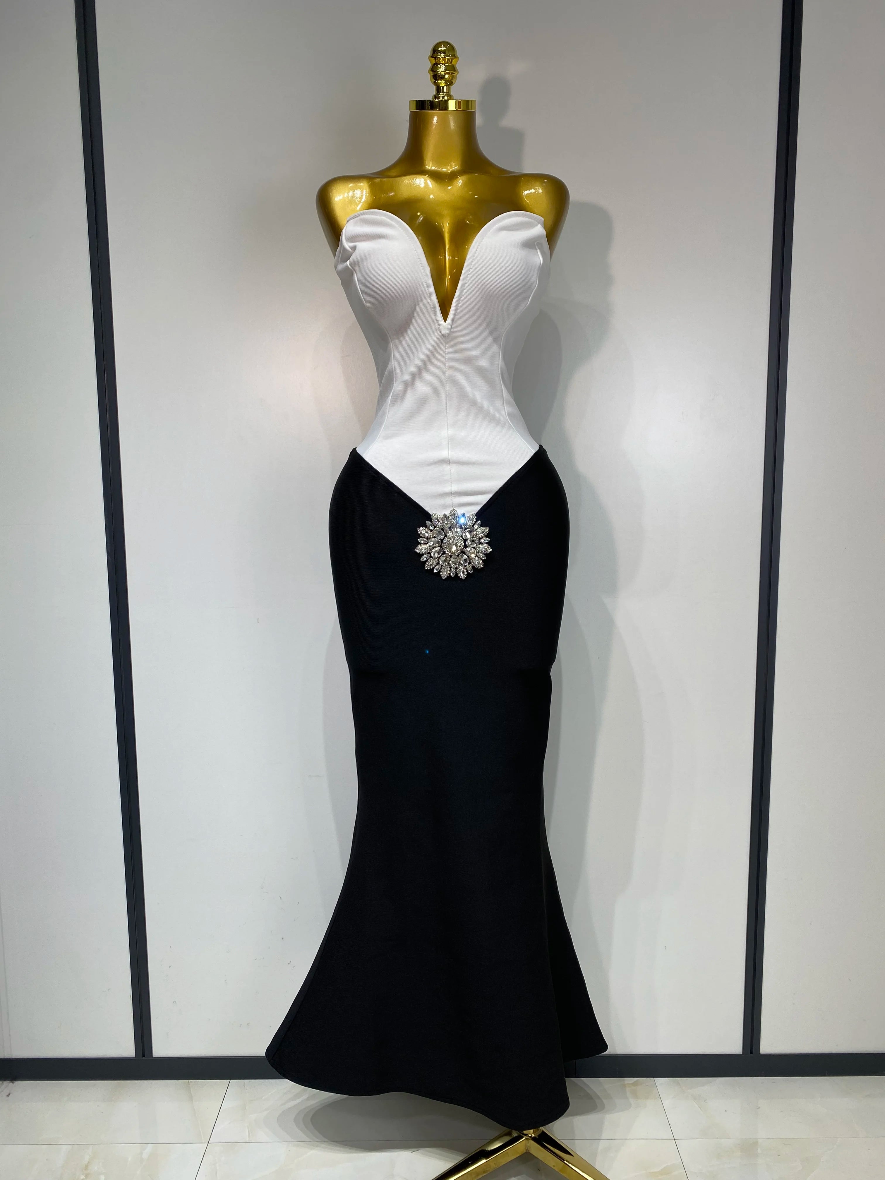 Sexy Bodycon Bandage Dress Strapless Diamond Flower Maxi Long Elegant Dresses 2025 Luxury Birthday Dress Club Party Prom Gowns