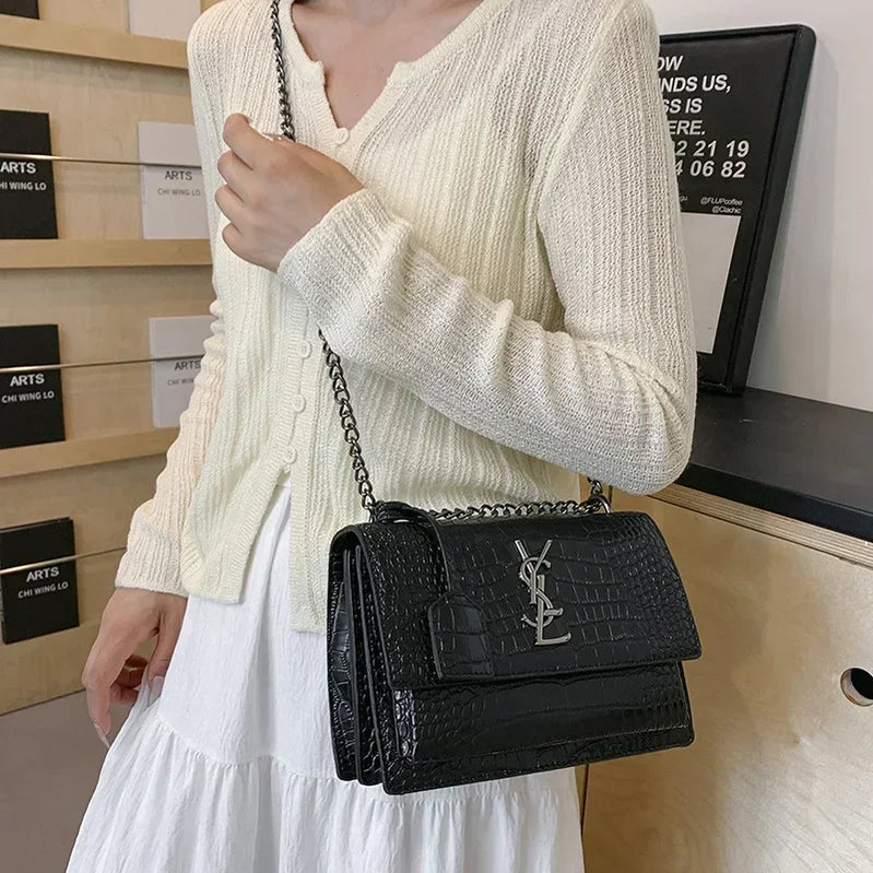 2025 New Light Luxury Bag High Sense European and American Retro Chain Bacchus Bag Fashion Shoulder Messenger Bag