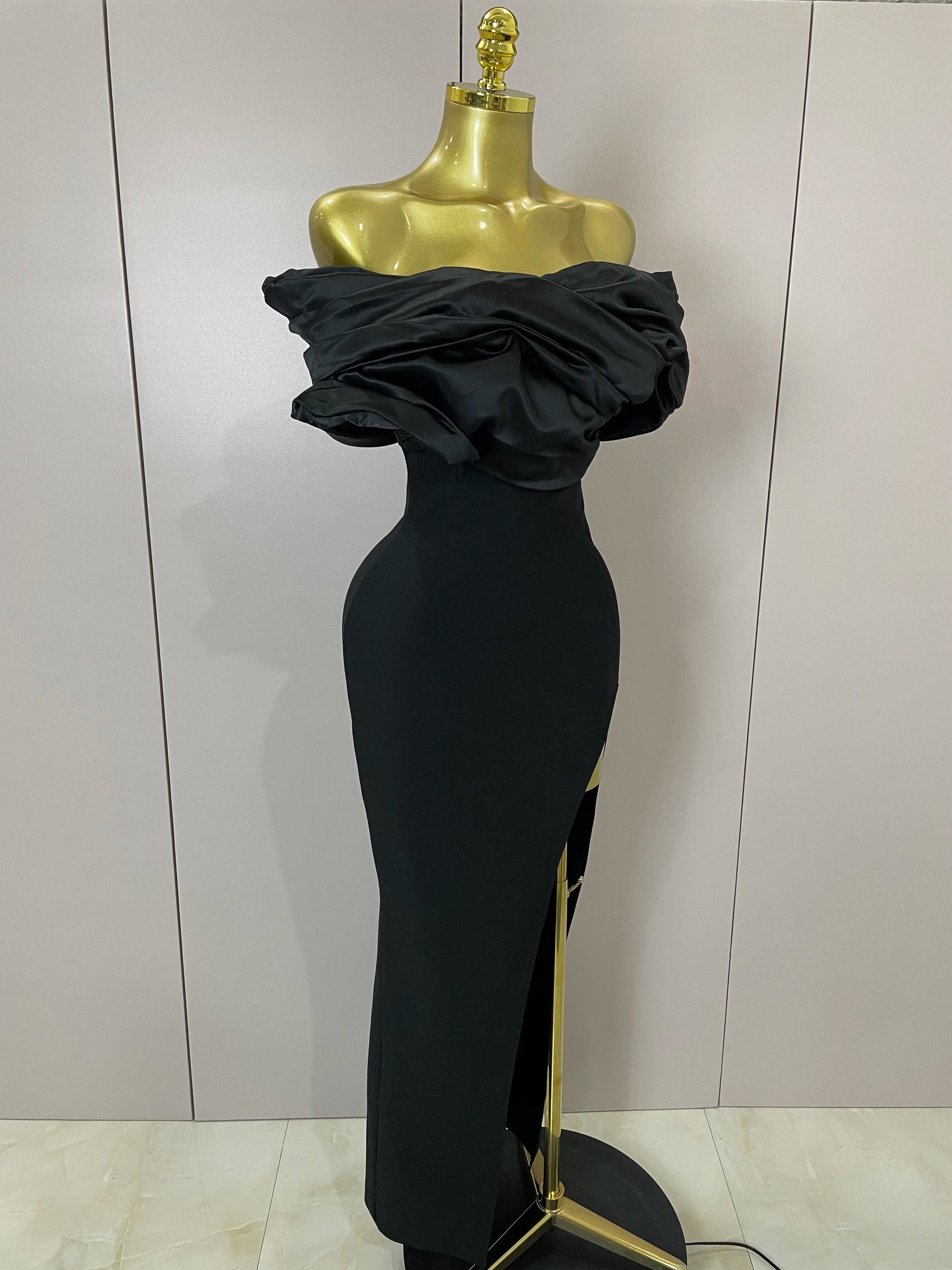 Sexy Off-Shoulder Side Slit Solid Color Pleat Skirt Strapless Bandage 2025 Women Evening Luxury Birthday Formal Party Dress