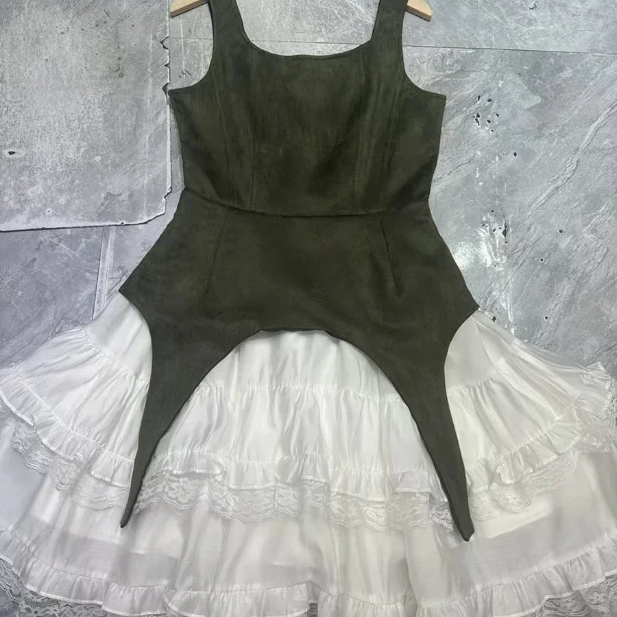 TWOTWINSTYLE Colorblock Slimming Temperament Dresses for Women Square Neck Sleeveless Patchwork Ruffles Fold Dress Female New