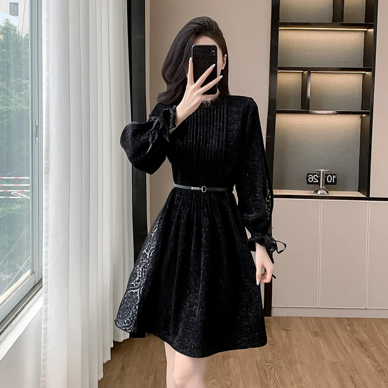 Vestido preto feminino Coigarsam - gola redonda com patchwork e lantejoulas em malha - moda chique para noite e festa