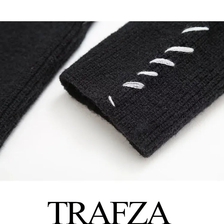 TRAFZA Women Fashion Black Spliced Cable Stitch Turtleneck Oversize Pullover Female Casual Long Sleeve Loose Sweater Vintage Top