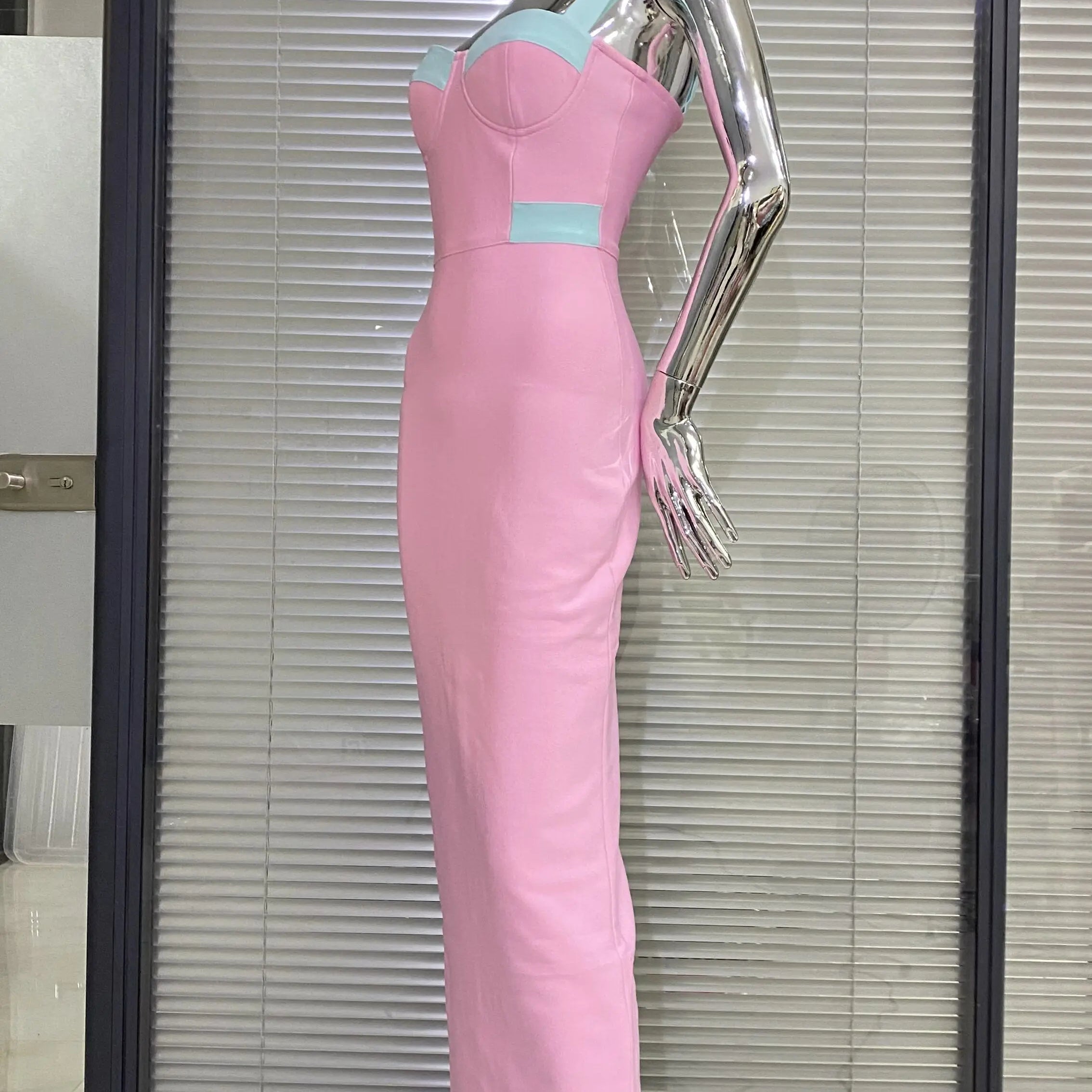 New Arrival Pink Color Sleeveless Spaghetti Strap Long Bandage Dress Graceful Woman Evening Party Dress Dinner Party Vestido